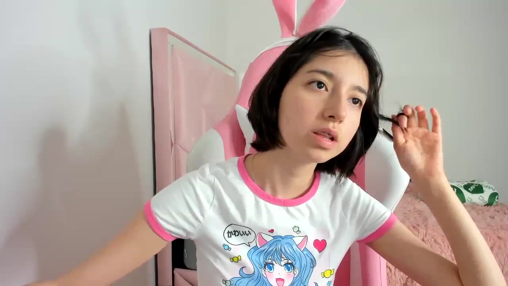 Gallery image thumbnail from Cherrycute666's myfreecams stream on, 11/20/2023, 10:27 image 5 of 20