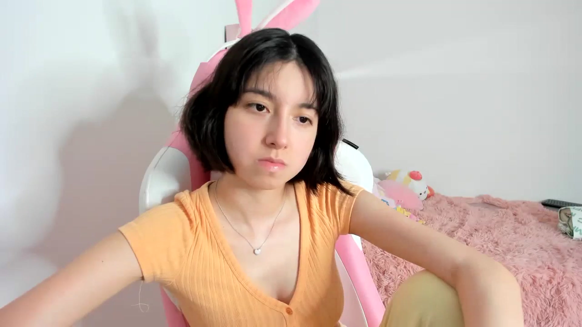 Gallery image thumbnail from Cherrycute666's myfreecams stream on, 11/20/2023, 13:23 image 9 of 20