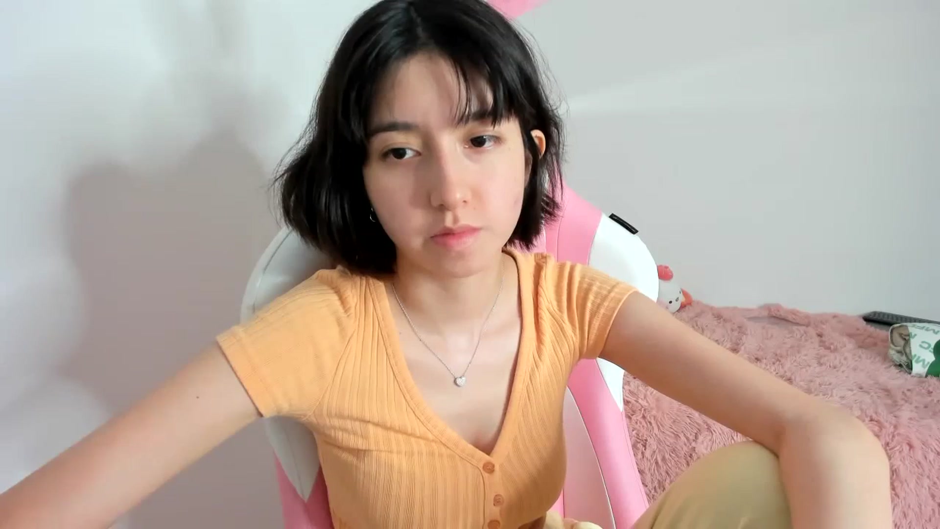 Gallery image thumbnail from Cherrycute666's myfreecams stream on, 11/20/2023, 13:23 image 13 of 20