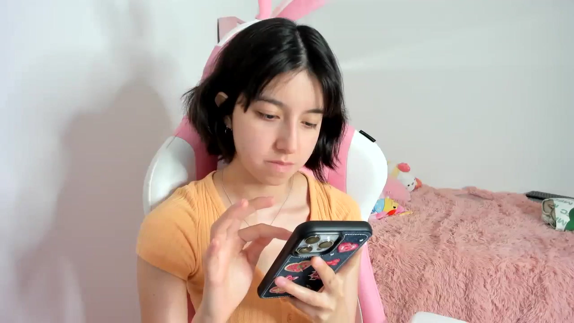 Gallery image thumbnail from Cherrycute666's myfreecams stream on, 11/20/2023, 13:23 image 15 of 20