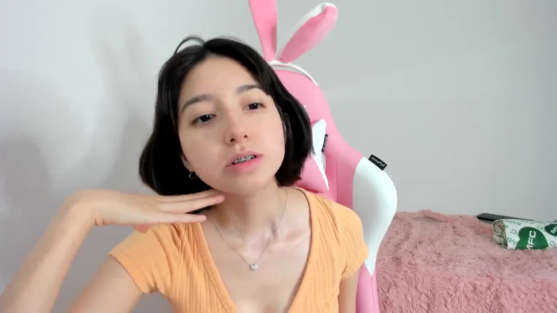 Gallery image thumbnail from Cherrycute666's myfreecams stream on, 11/20/2023, 14:03 image 18 of 20