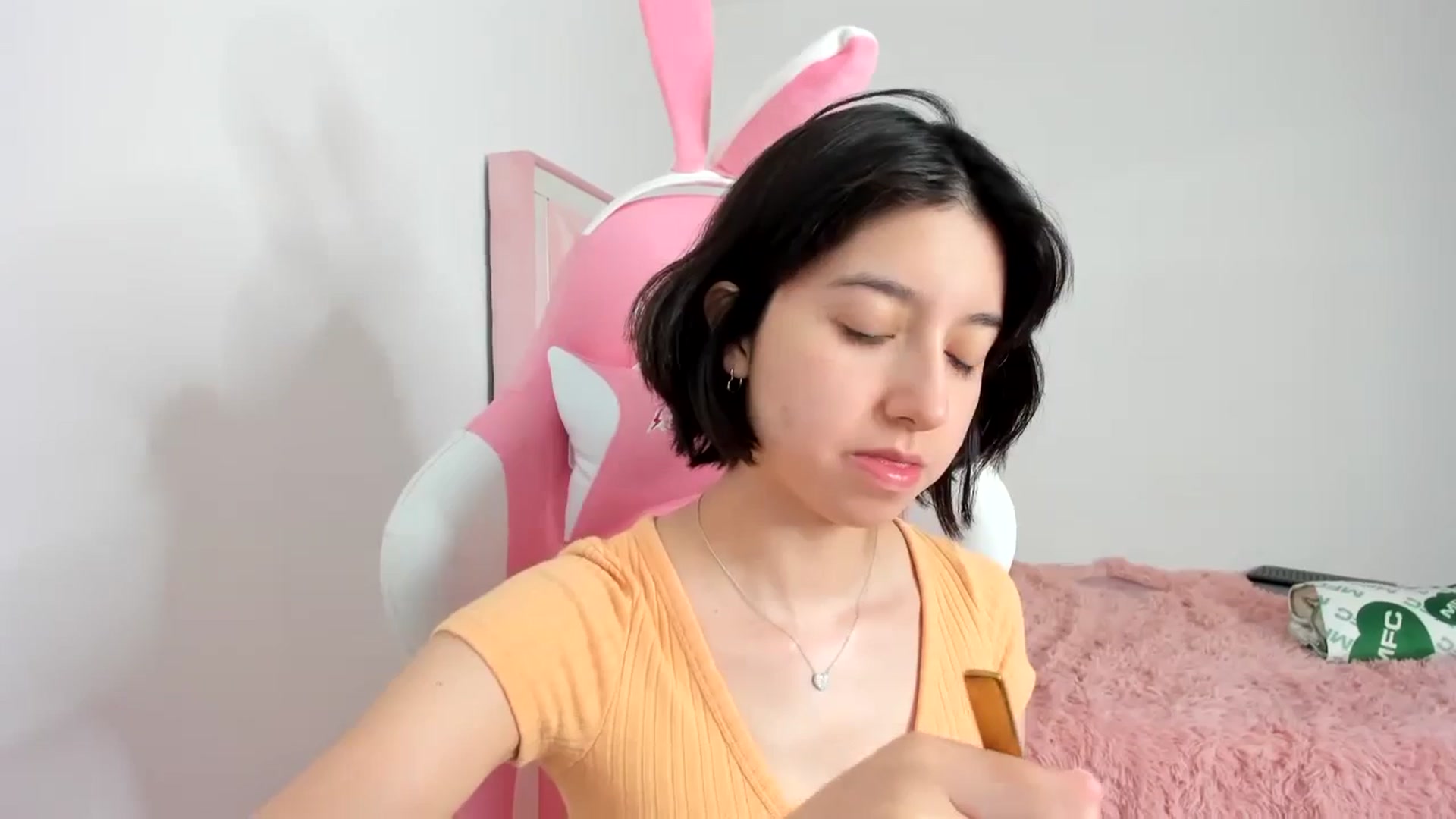 Gallery image thumbnail from Cherrycute666's myfreecams stream on, 11/20/2023, 14:03 image 15 of 20
