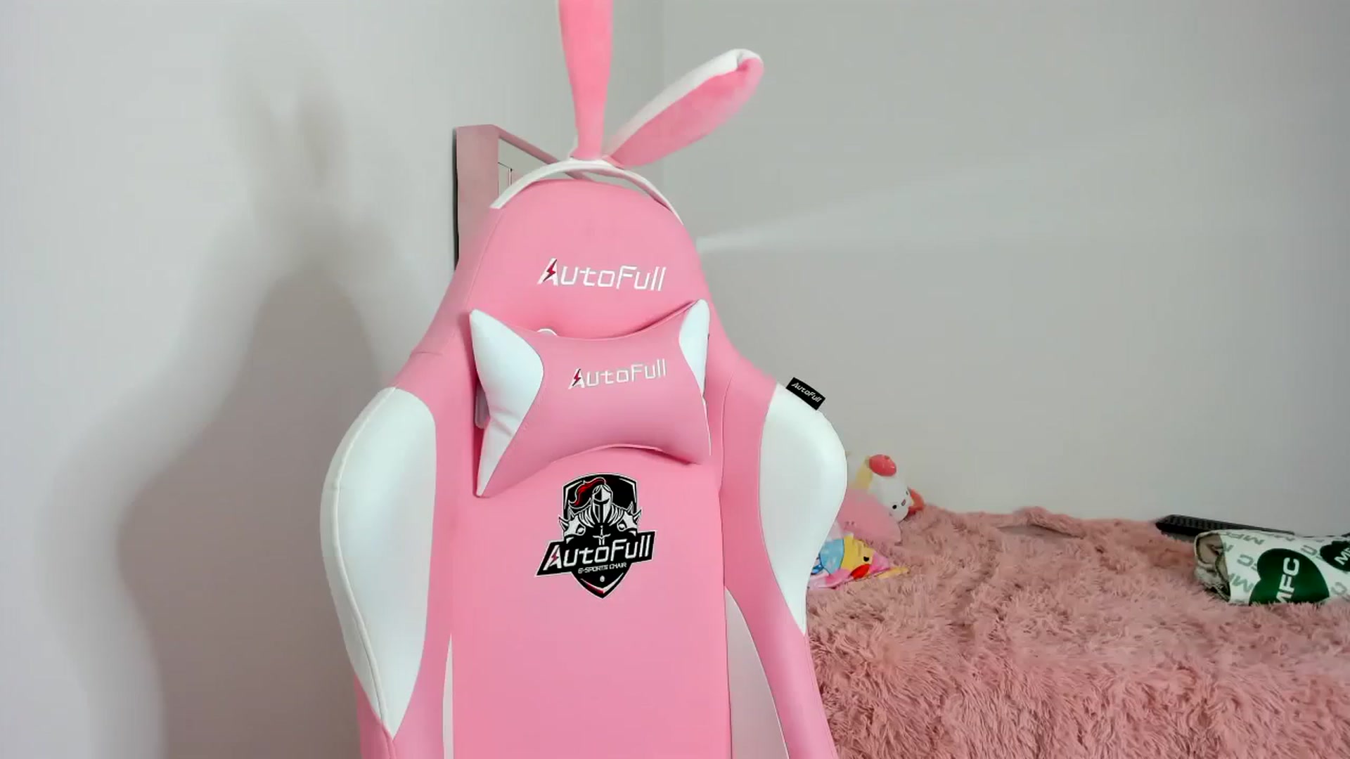 Gallery image thumbnail from Cherrycute666's myfreecams stream on, 11/20/2023, 14:03 image 20 of 20