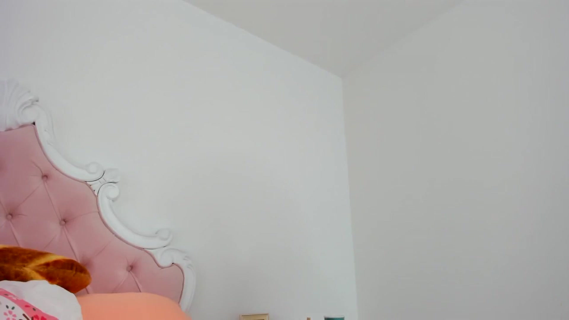 Gallery image thumbnail from Cherrycute666's myfreecams stream on, 11/21/2023, 24:21 image 7 of 20