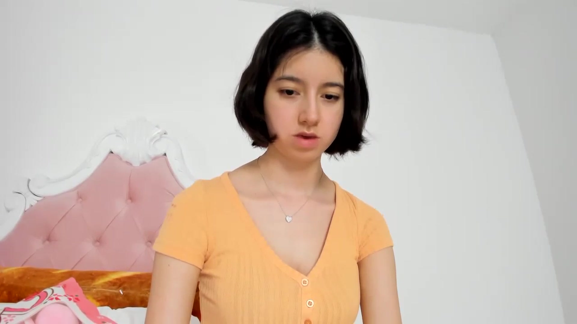 Gallery image thumbnail from Cherrycute666's myfreecams stream on, 11/21/2023, 24:21 image 20 of 20