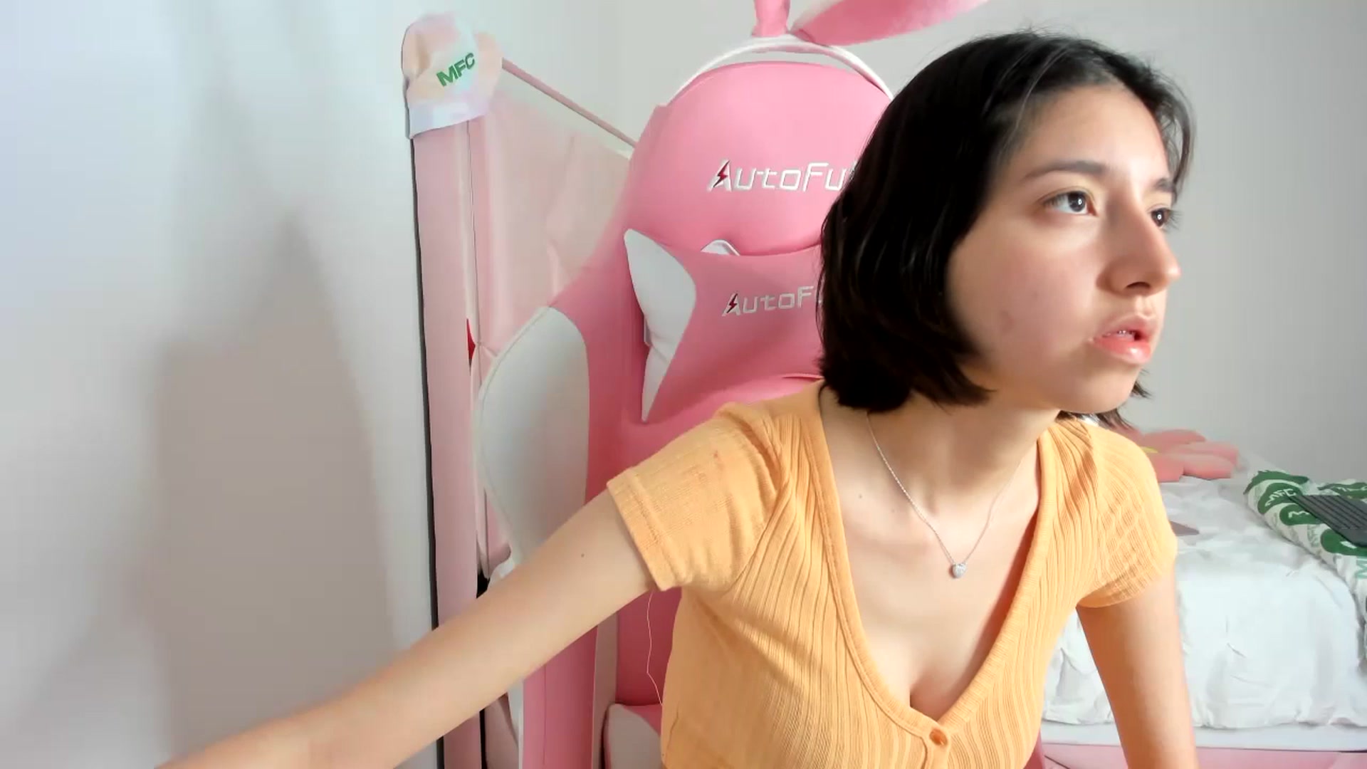 Gallery image thumbnail from Cherrycute666's myfreecams stream on, 11/21/2023, 05:52 image 15 of 20