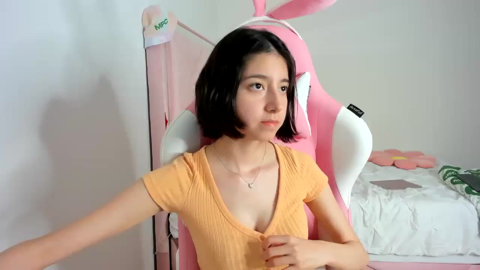 Gallery image thumbnail from Cherrycute666's myfreecams stream on, 11/21/2023, 05:52 image 14 of 20