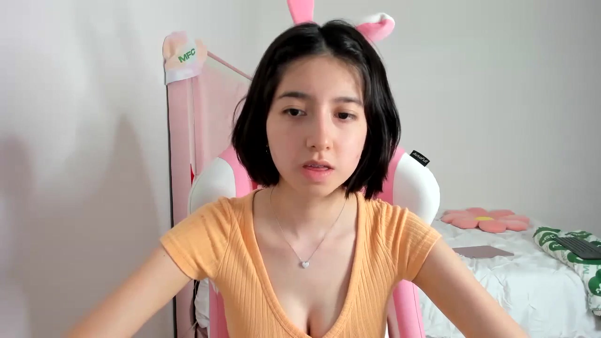 Gallery image thumbnail from Cherrycute666's myfreecams stream on, 11/21/2023, 05:52 image 7 of 20