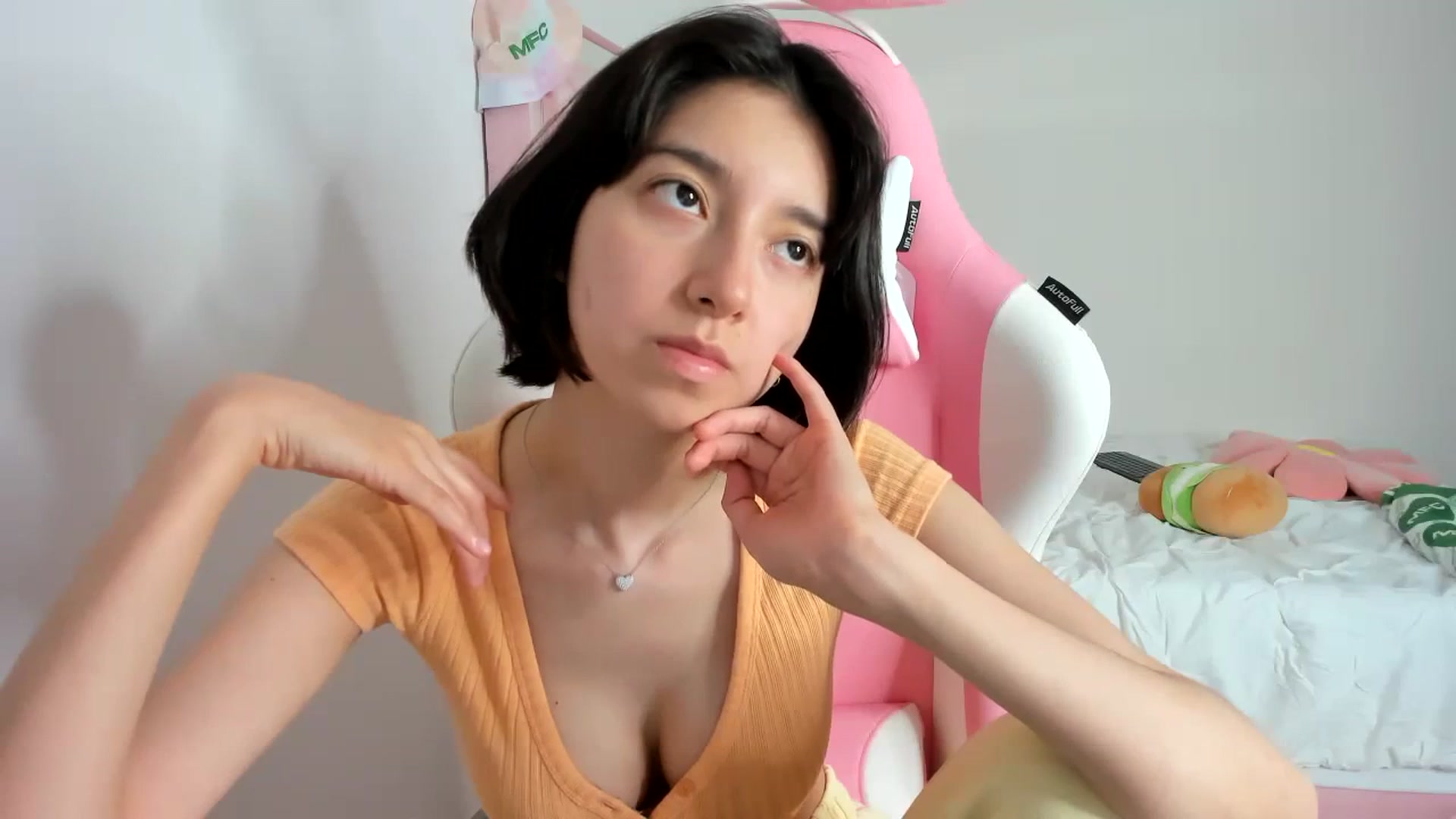 Gallery image thumbnail from Cherrycute666's myfreecams stream on, 11/21/2023, 11:08 image 12 of 20