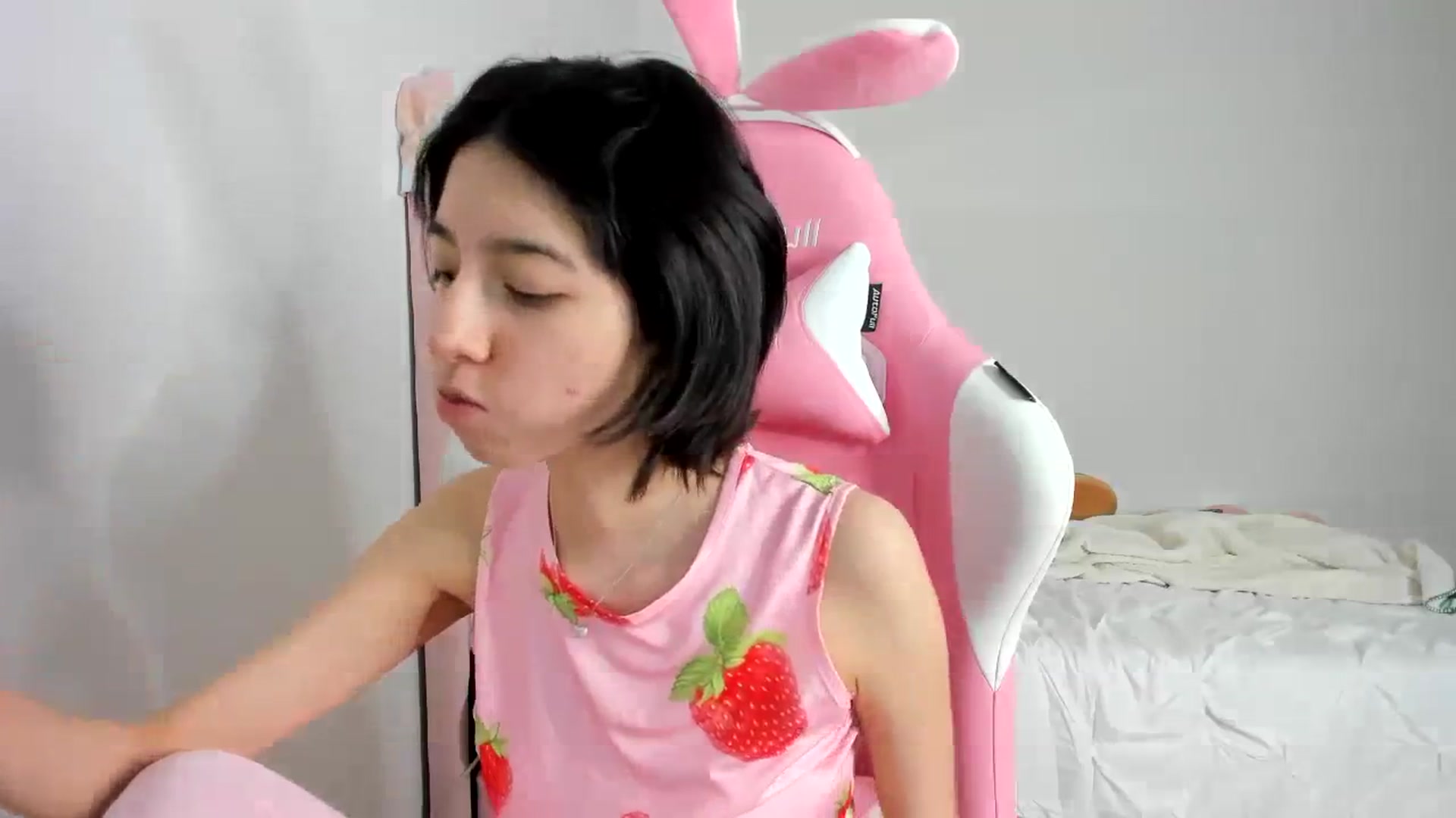 Gallery image thumbnail from Cherrycute666's myfreecams stream on, 11/22/2023, 24:15 image 12 of 20