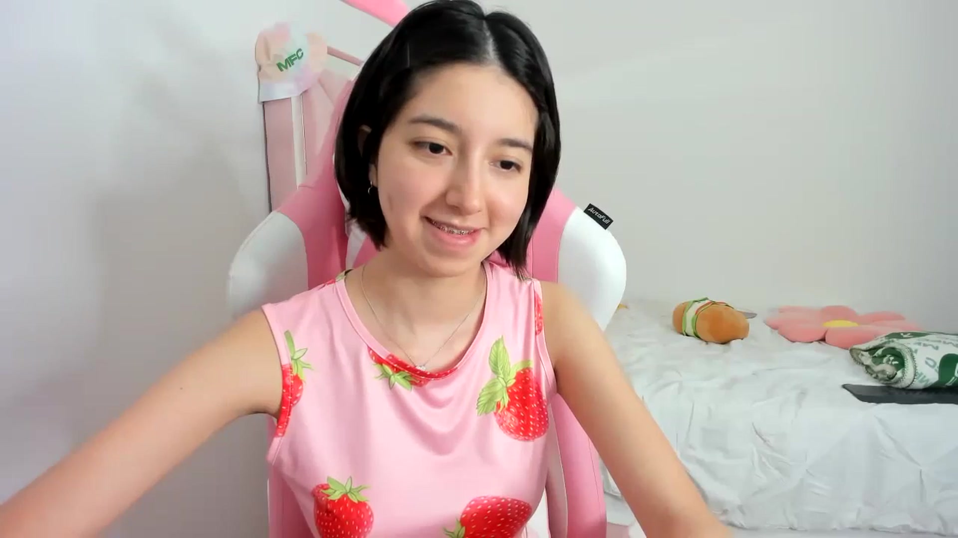 Gallery image thumbnail from Cherrycute666's myfreecams stream on, 11/22/2023, 04:24 image 19 of 20