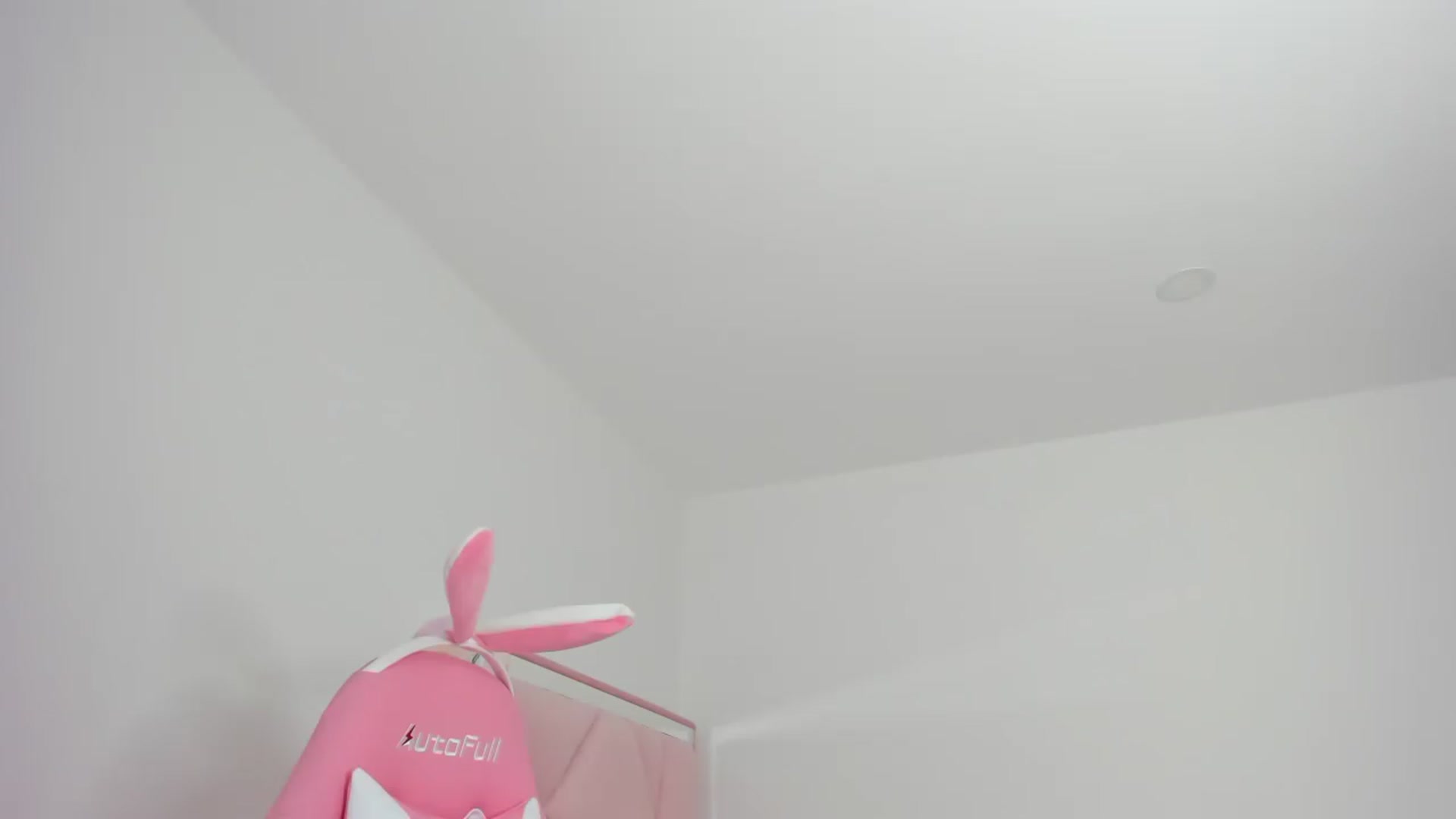 Gallery image thumbnail from Cherrycute666's myfreecams stream on, 11/24/2023, 24:32 image 3 of 20