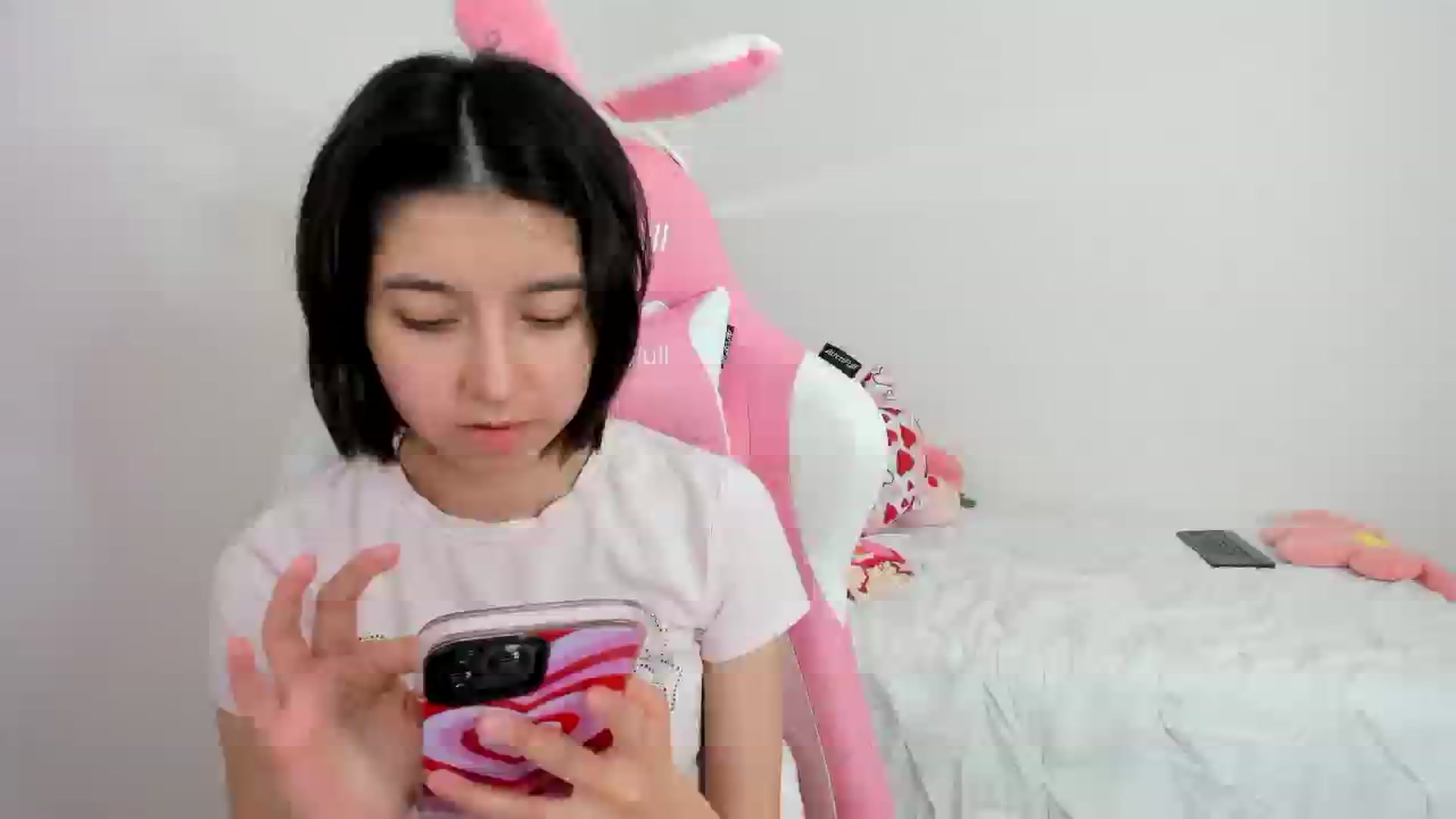 Gallery image thumbnail from Cherrycute666's myfreecams stream on, 11/24/2023, 24:32 image 6 of 20
