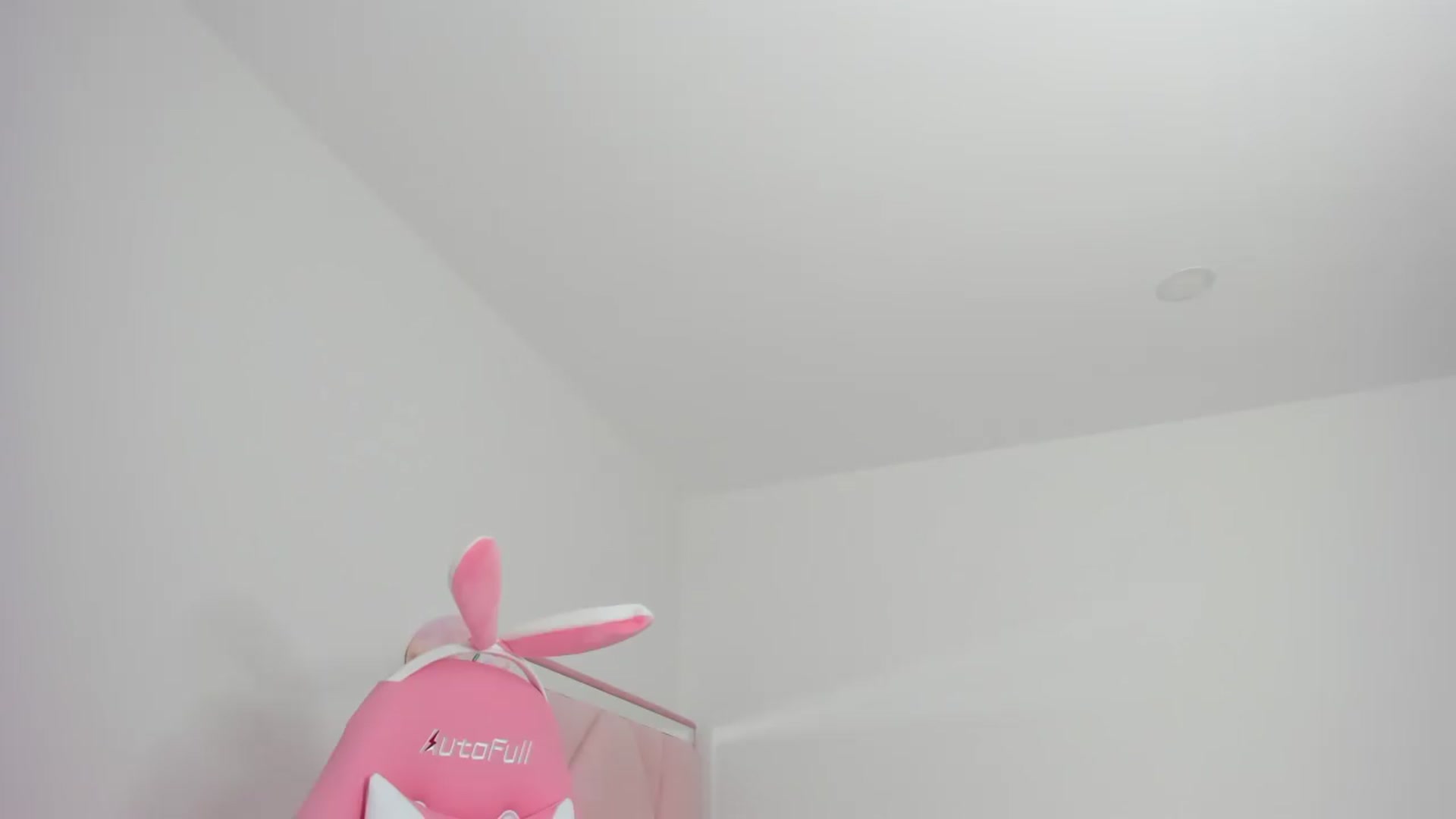 Gallery image thumbnail from Cherrycute666's myfreecams stream on, 11/24/2023, 24:32 image 5 of 20