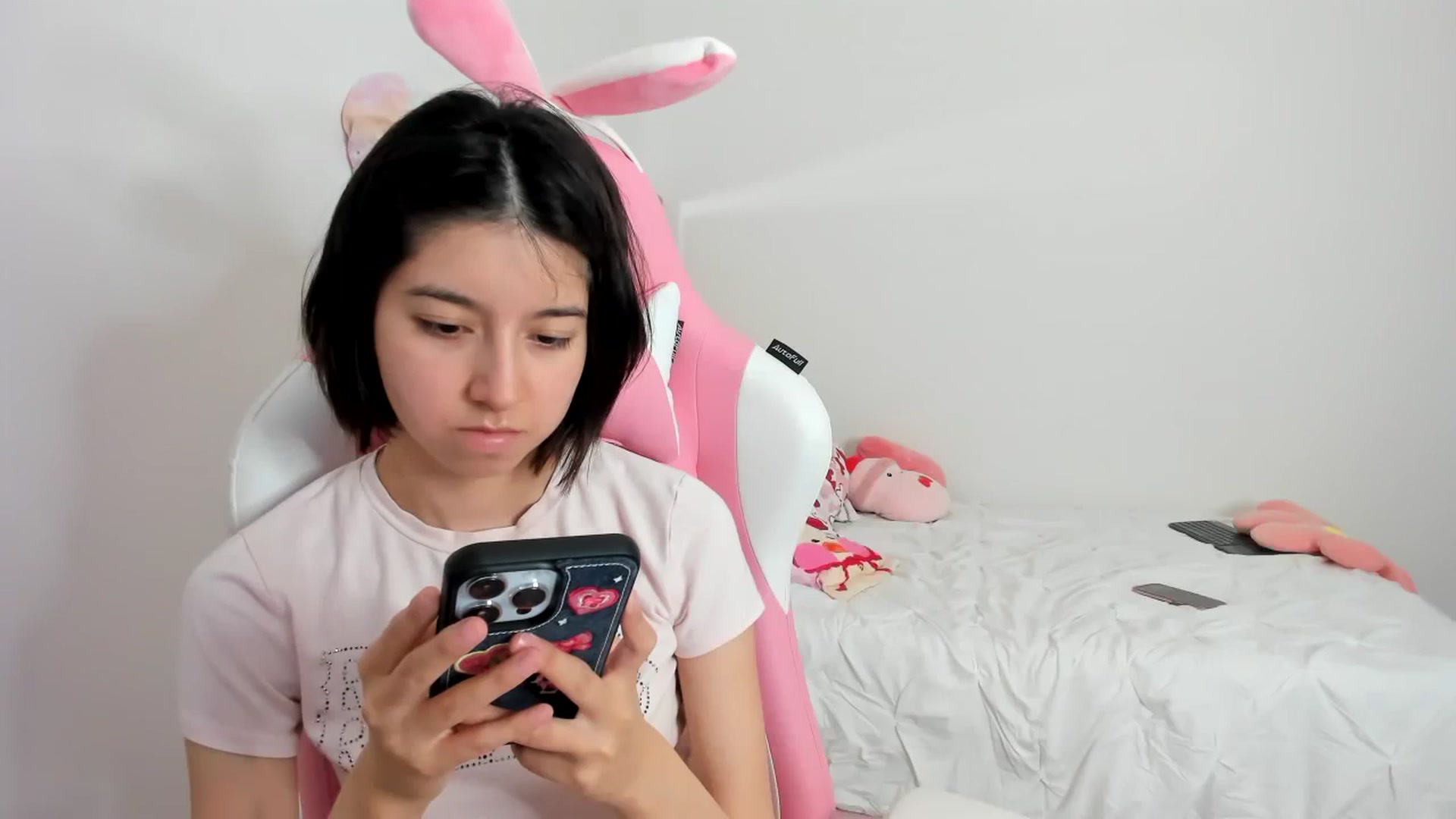 Gallery image thumbnail from Cherrycute666's myfreecams stream on, 11/24/2023, 02:49 image 2 of 20