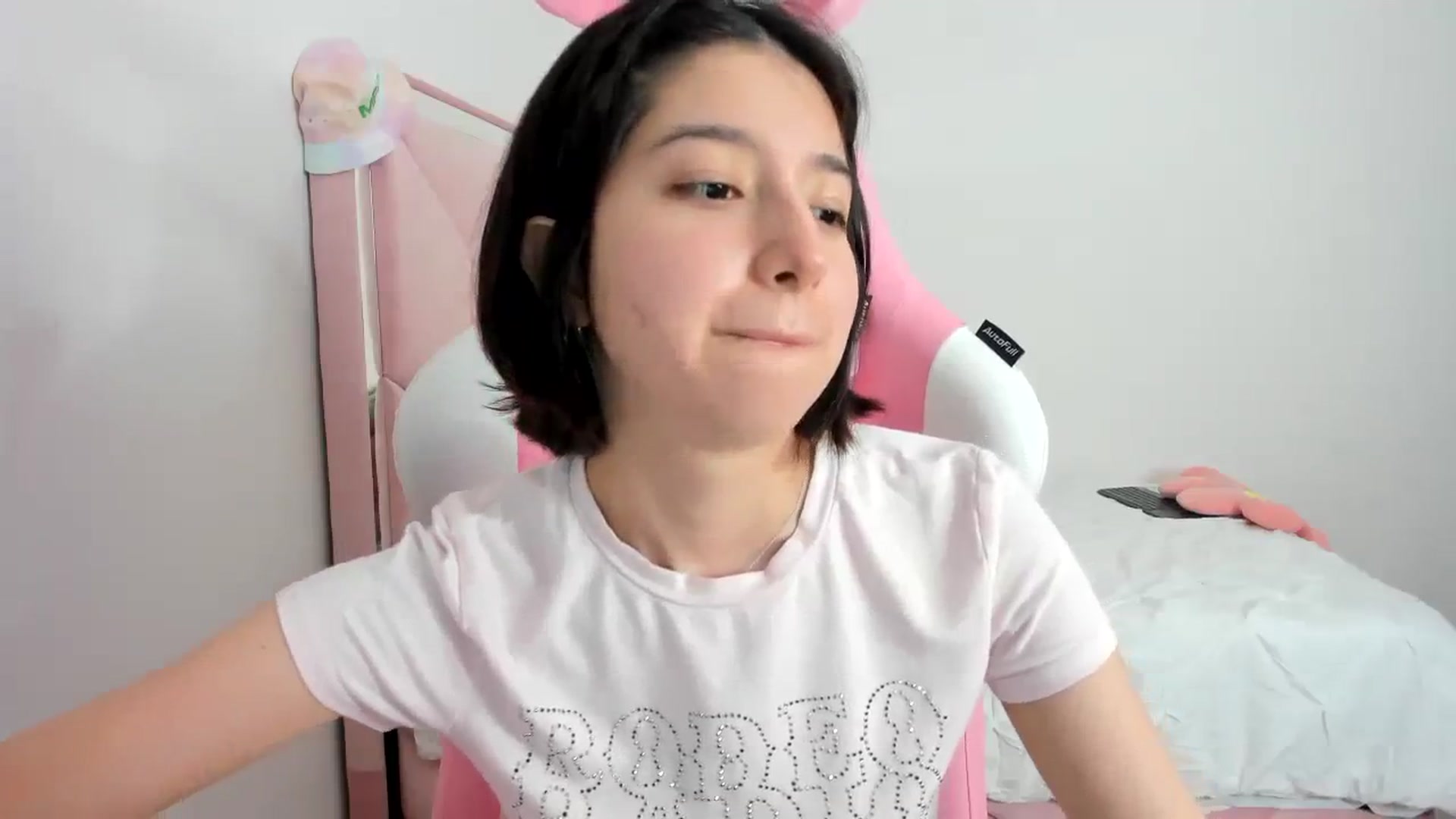Gallery image thumbnail from Cherrycute666's myfreecams stream on, 11/24/2023, 02:49 image 15 of 20