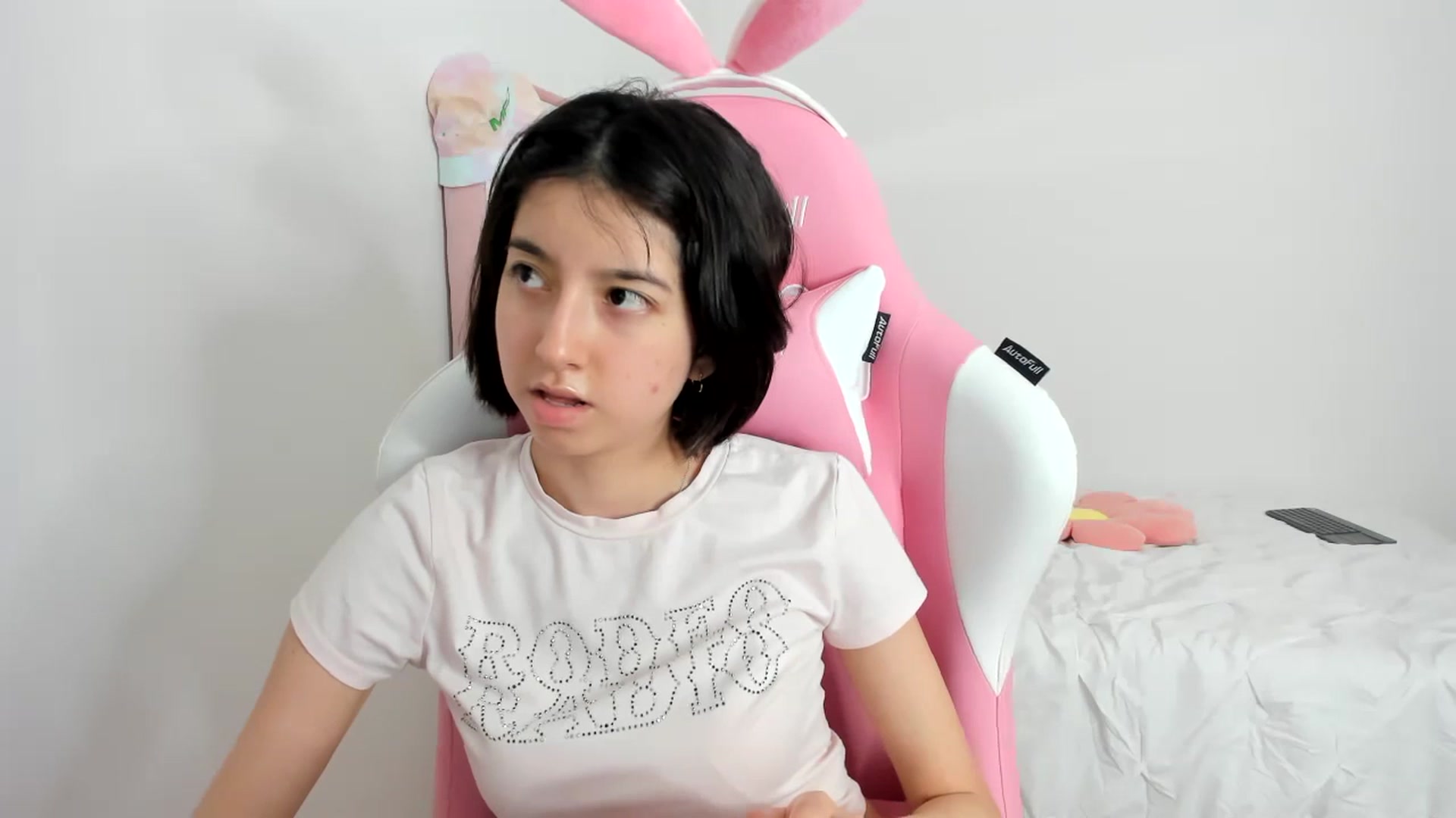 Gallery image thumbnail from Cherrycute666's myfreecams stream on, 11/24/2023, 06:48 image 20 of 20