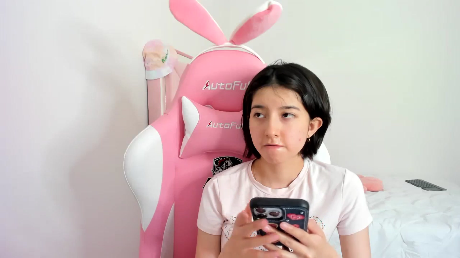 Gallery image thumbnail from Cherrycute666's myfreecams stream on, 11/24/2023, 07:39 image 14 of 20