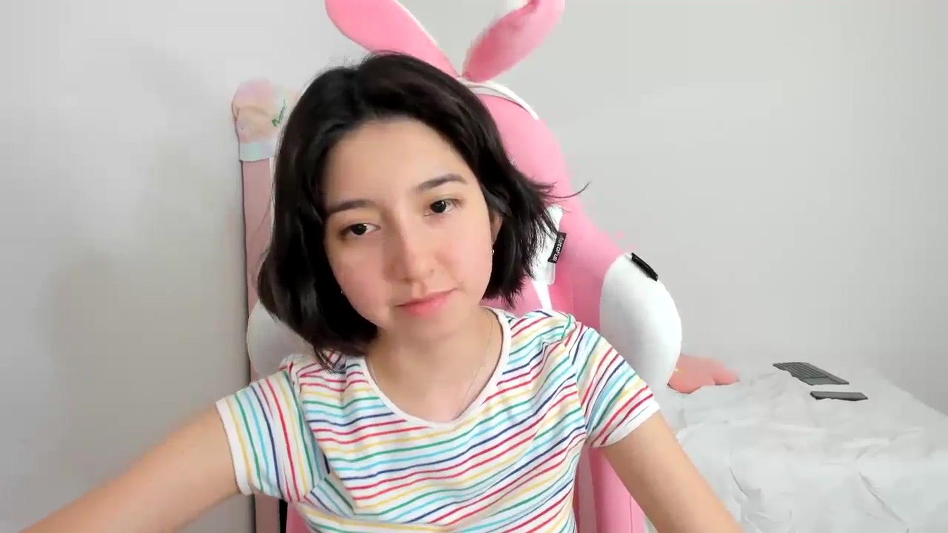 Gallery image thumbnail from Cherrycute666's myfreecams stream on, 11/24/2023, 10:15 image 18 of 20