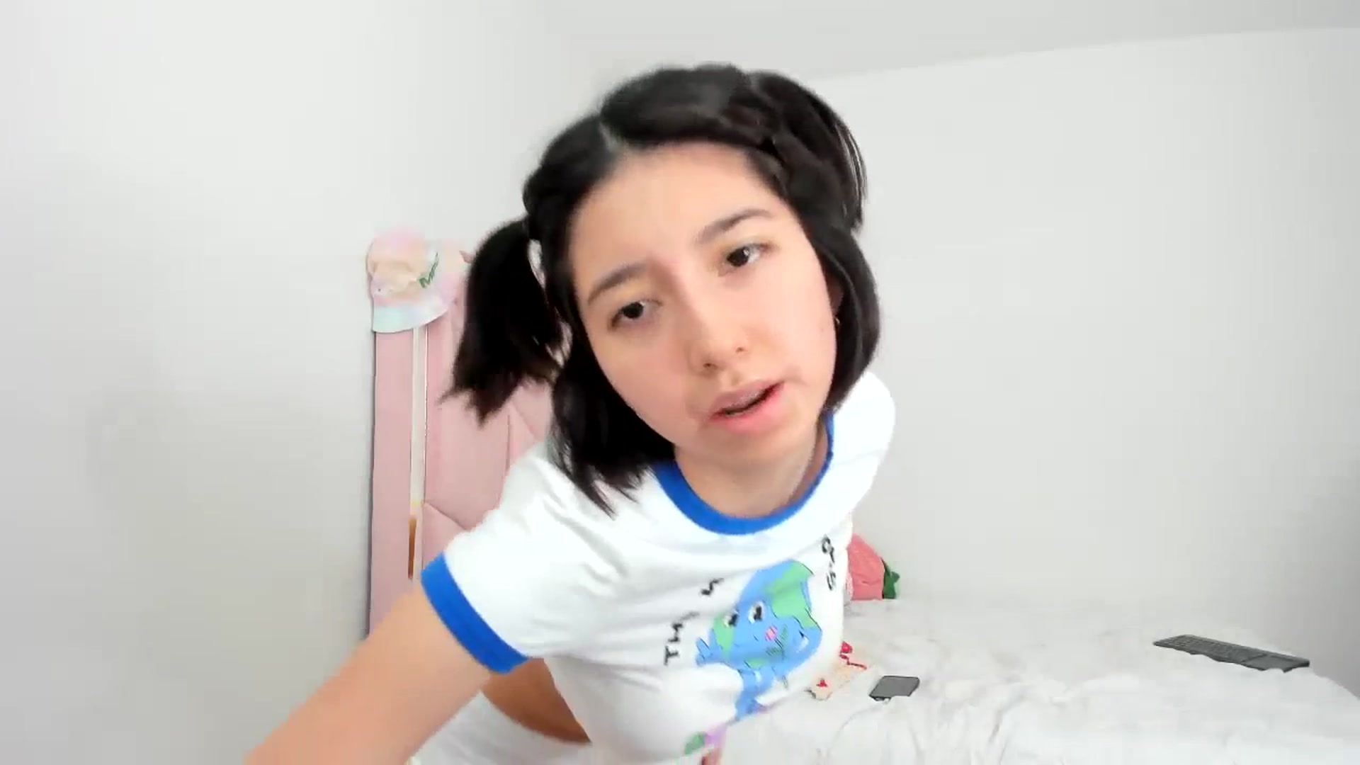 Gallery image thumbnail from Cherrycute666's myfreecams stream on, 11/24/2023, 23:55 image 7 of 20