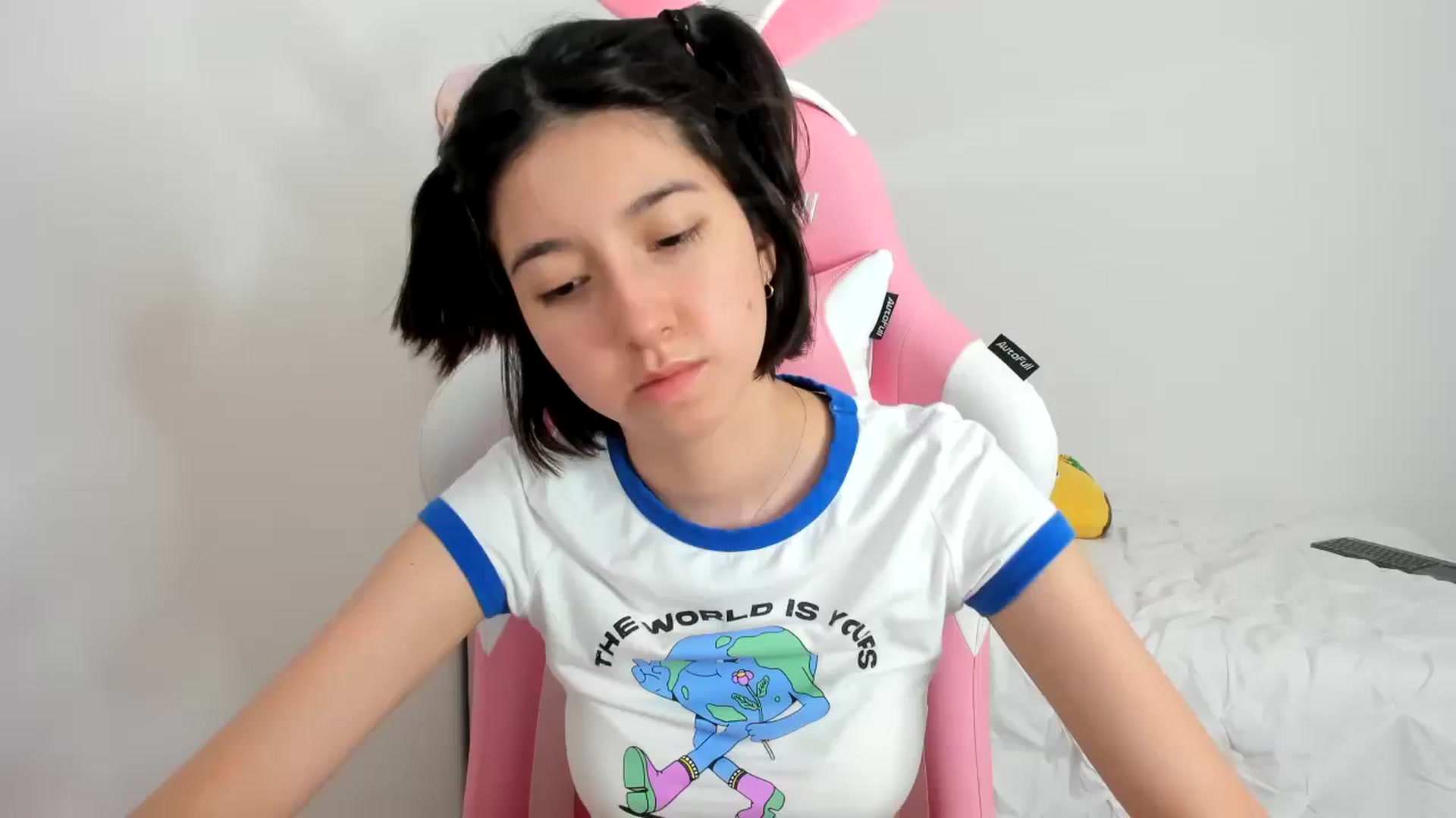 Gallery image thumbnail from Cherrycute666's myfreecams stream on, 11/25/2023, 05:35 image 10 of 20