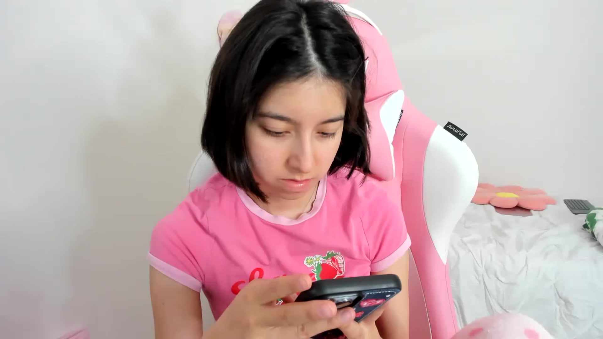 Gallery image thumbnail from Cherrycute666's myfreecams stream on, 11/26/2023, 03:00 image 12 of 20