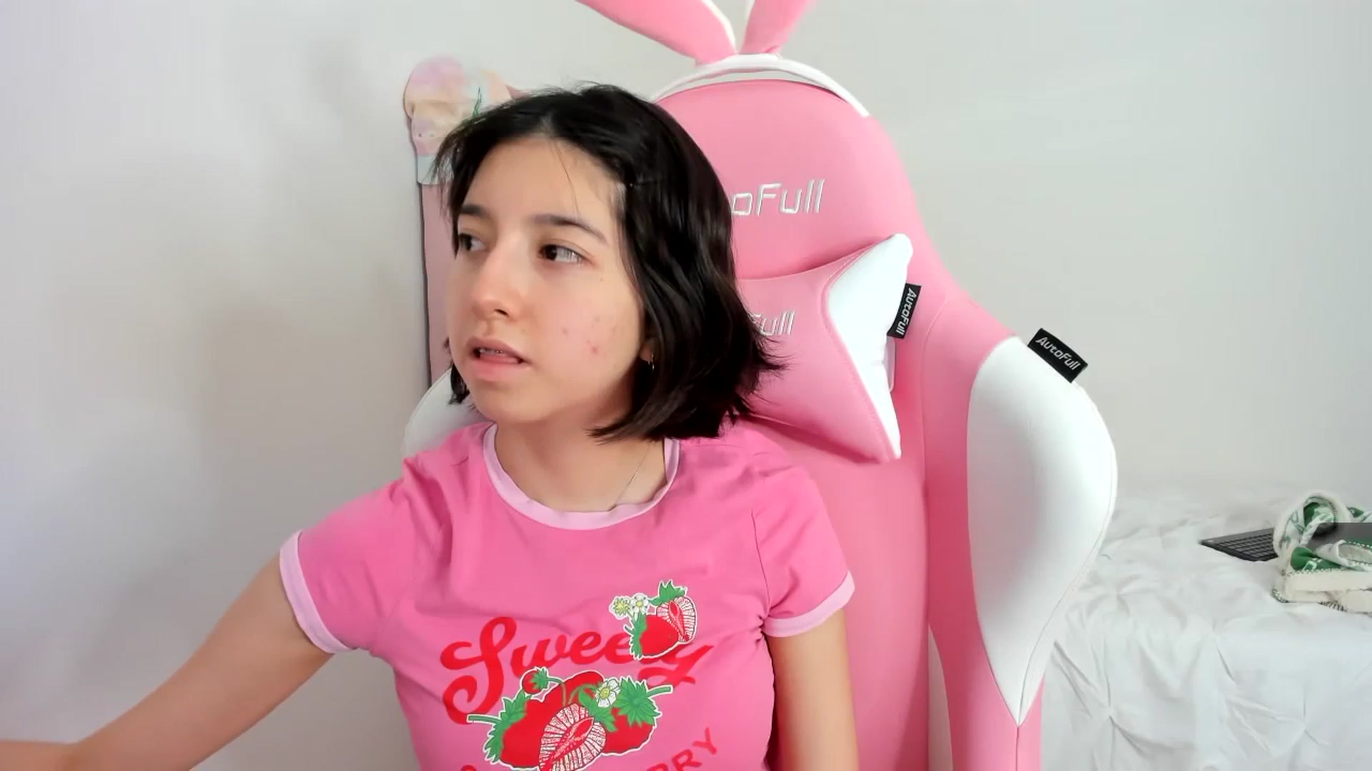 Gallery image thumbnail from Cherrycute666's myfreecams stream on, 11/26/2023, 11:00 image 9 of 20