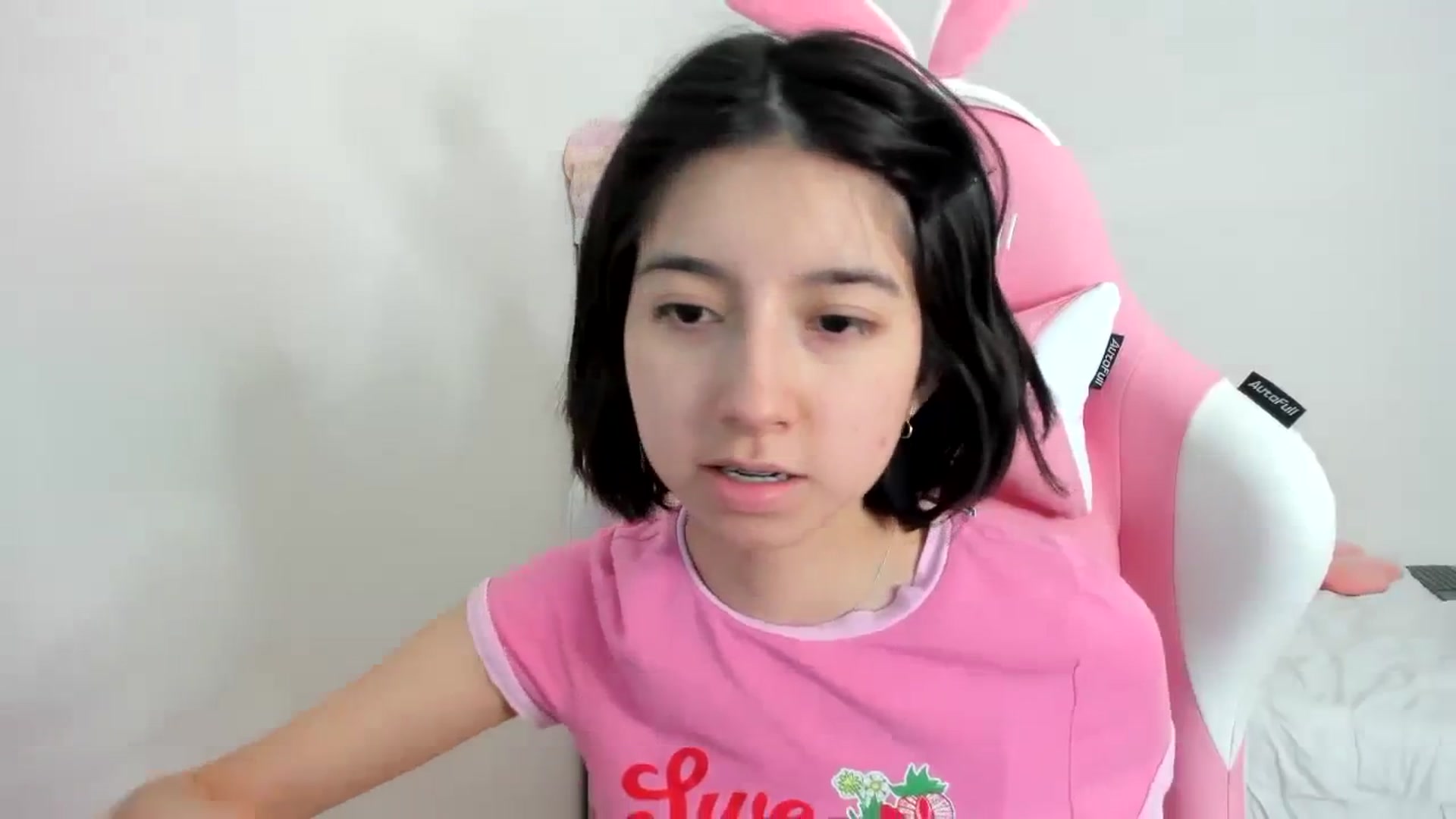 Gallery image thumbnail from Cherrycute666's myfreecams stream on, 11/26/2023, 11:00 image 2 of 20