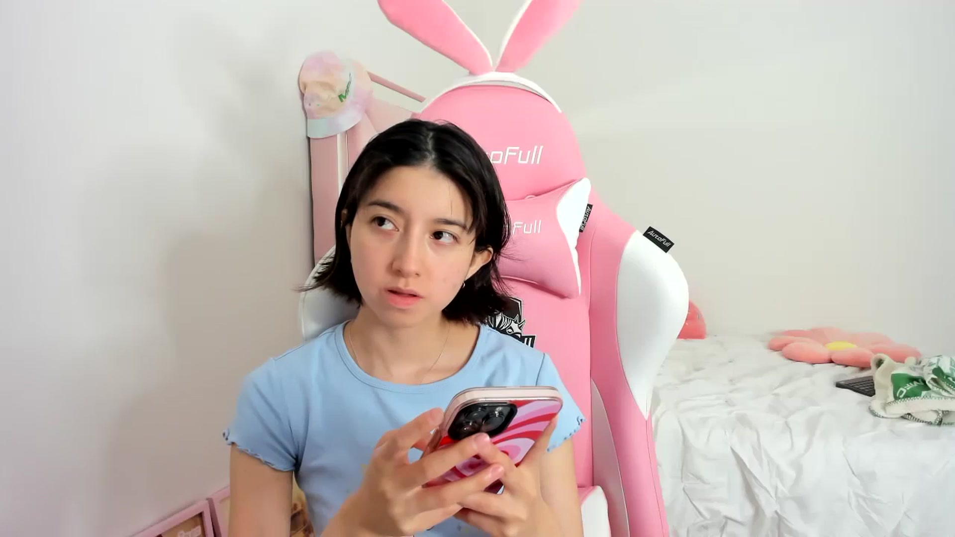 Gallery image thumbnail from Cherrycute666's myfreecams stream on, 11/26/2023, 11:46 image 17 of 20