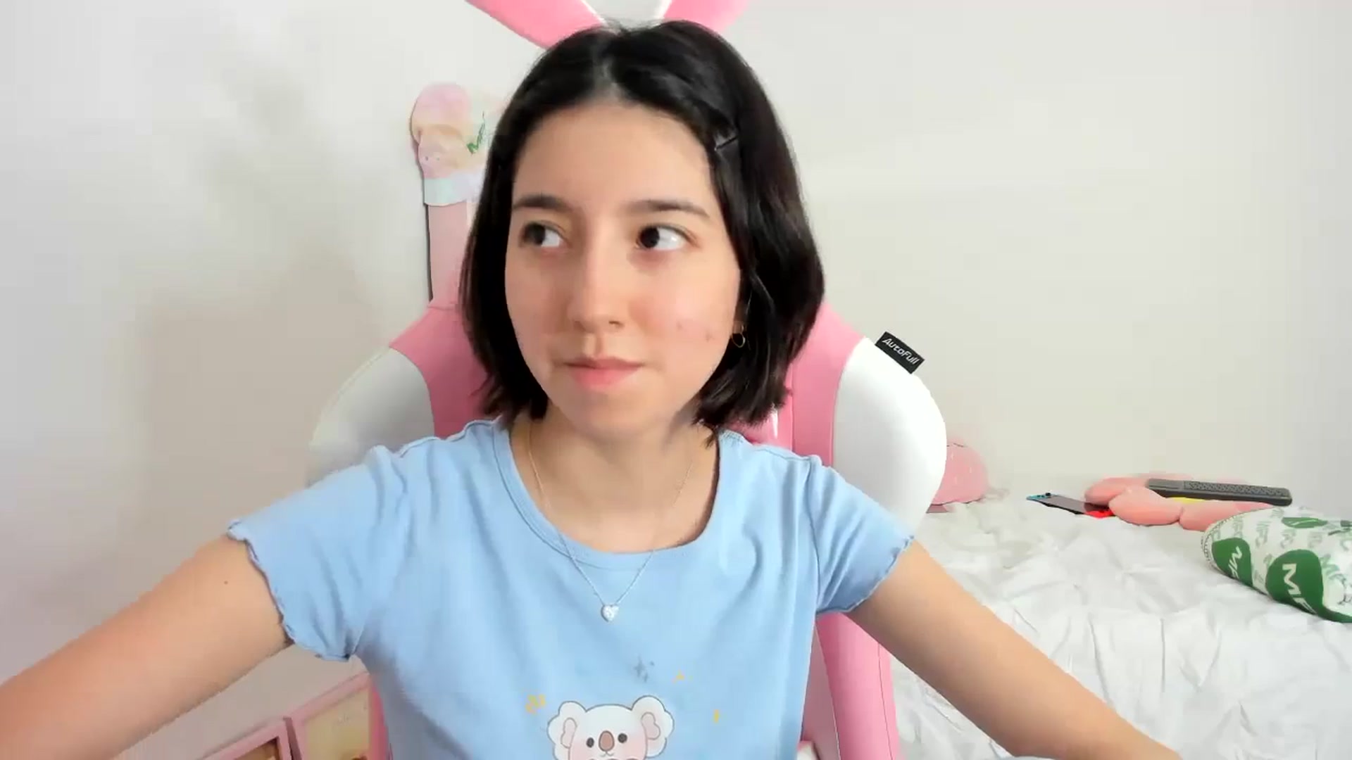 Gallery image thumbnail from Cherrycute666's myfreecams stream on, 11/27/2023, 06:05 image 17 of 20