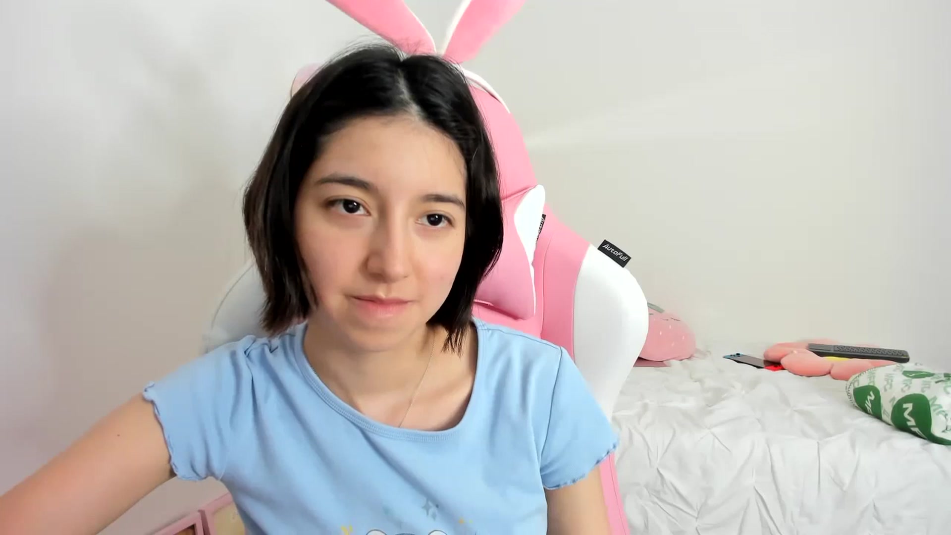 Gallery image thumbnail from Cherrycute666's myfreecams stream on, 11/27/2023, 06:05 image 5 of 20
