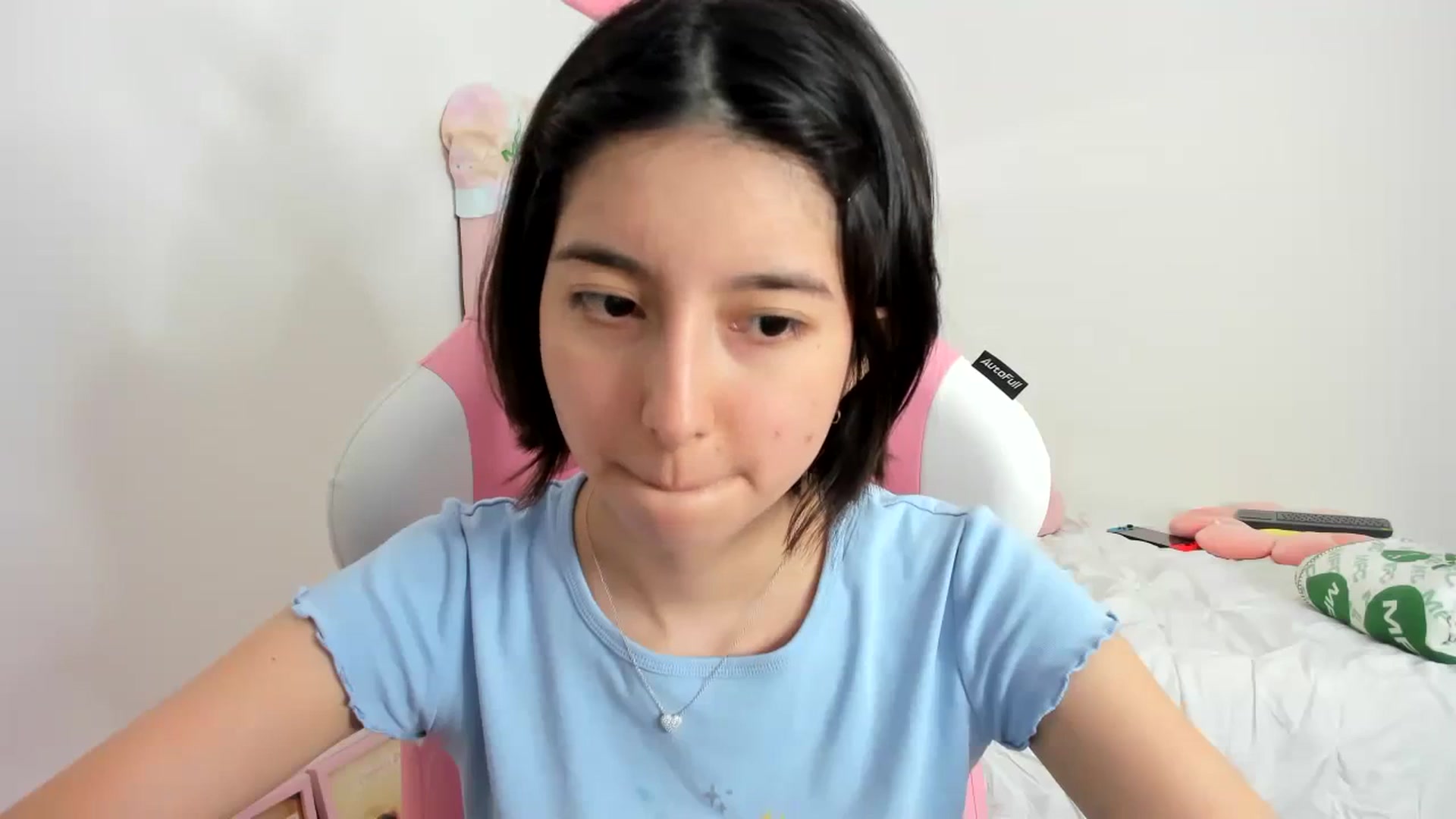 Gallery image thumbnail from Cherrycute666's myfreecams stream on, 11/27/2023, 06:05 image 15 of 20