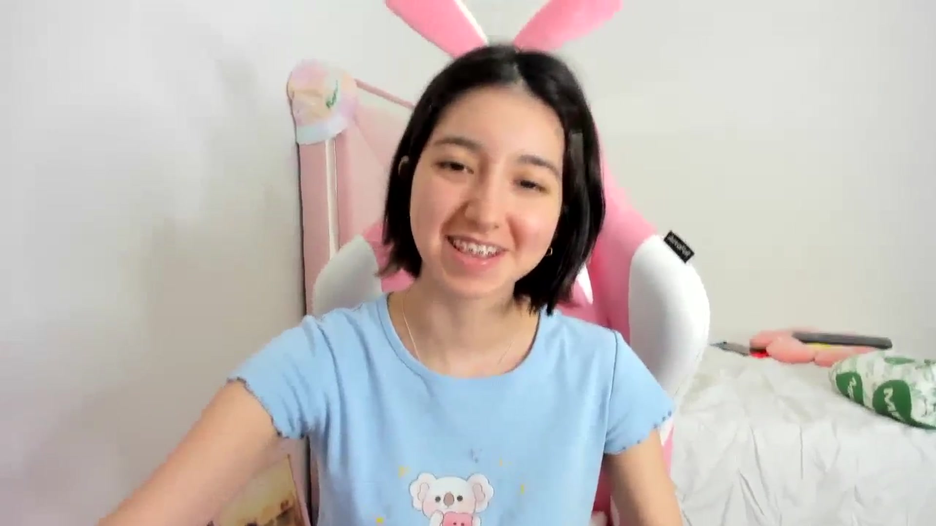 Gallery image thumbnail from Cherrycute666's myfreecams stream on, 11/27/2023, 08:40 image 17 of 20