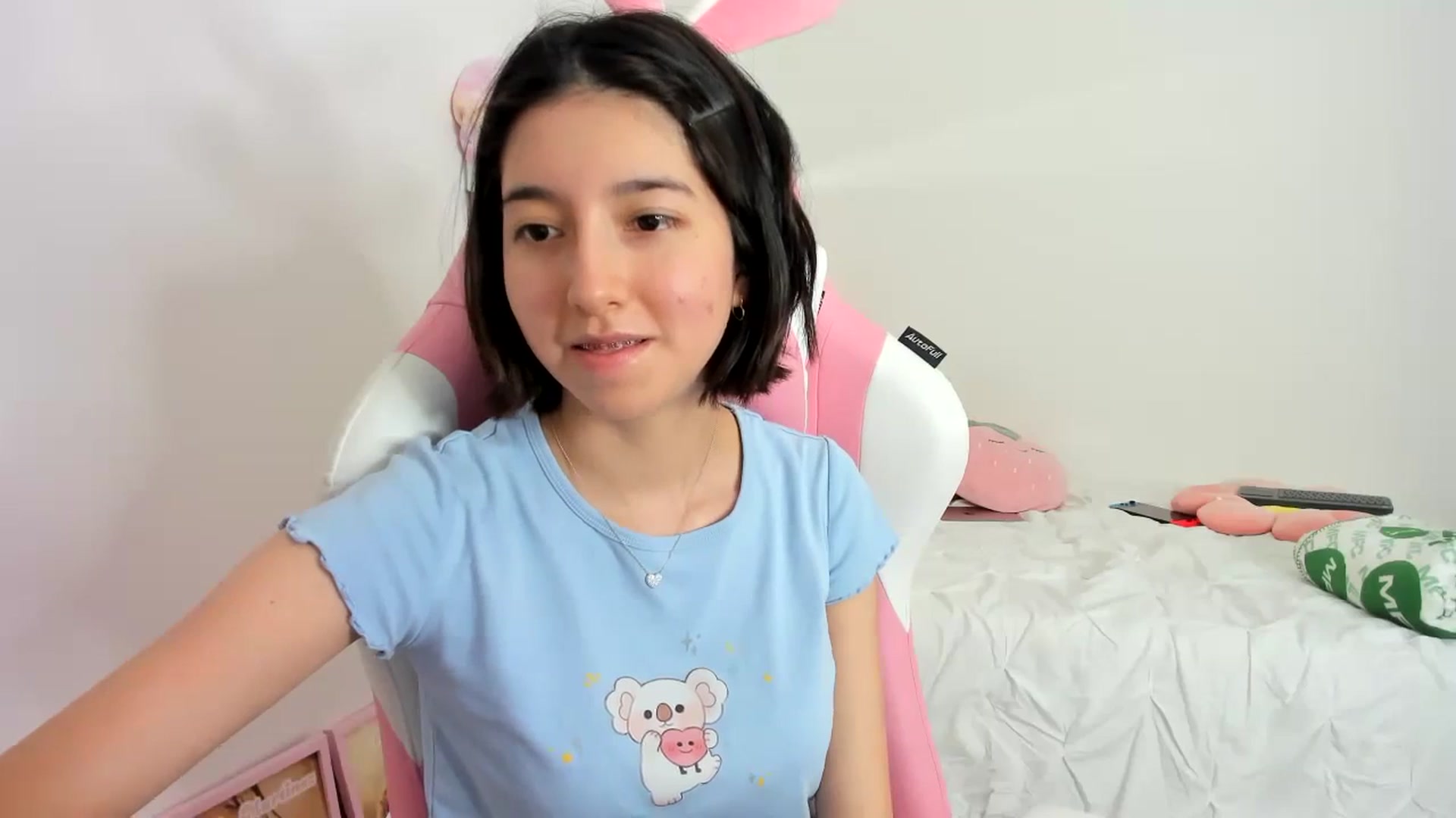 Gallery image thumbnail from Cherrycute666's myfreecams stream on, 11/27/2023, 08:40 image 7 of 20