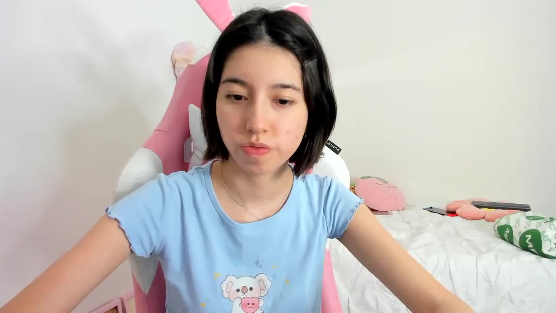 Gallery image thumbnail from Cherrycute666's myfreecams stream on, 11/27/2023, 08:40 image 13 of 20