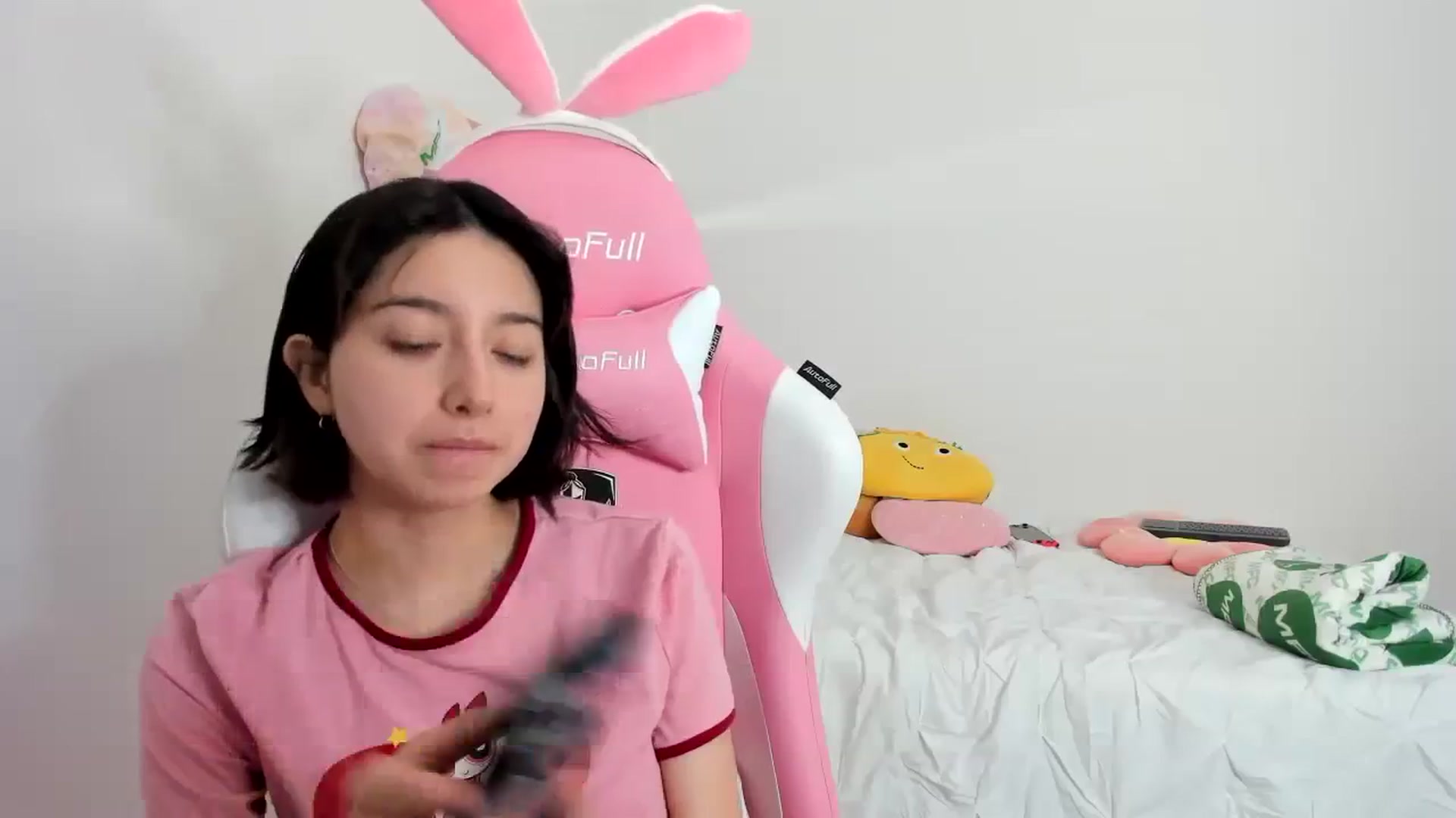 Gallery image thumbnail from Cherrycute666's myfreecams stream on, 11/27/2023, 10:15 image 13 of 20