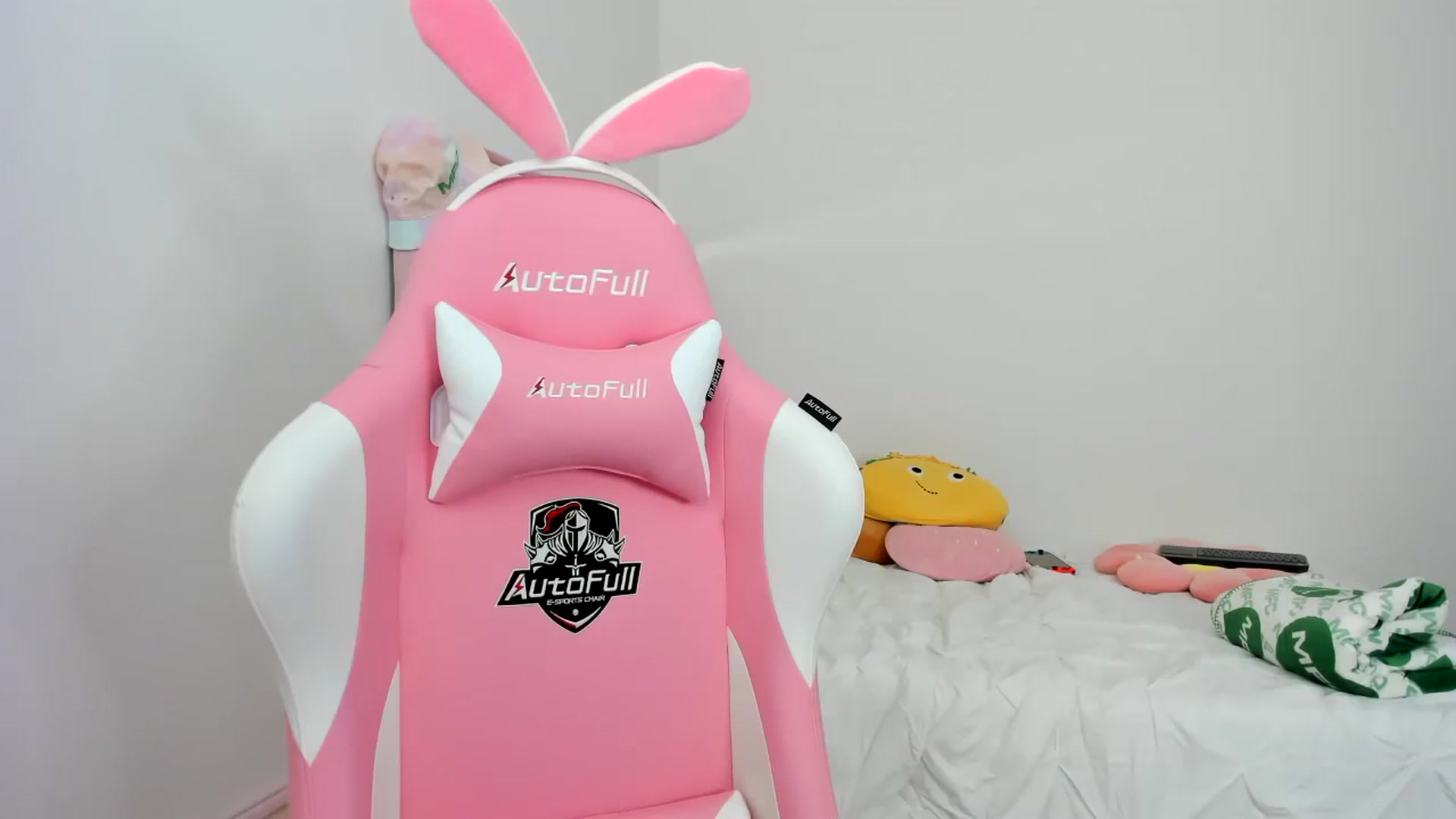 Gallery image thumbnail from Cherrycute666's myfreecams stream on, 11/27/2023, 21:30 image 9 of 20