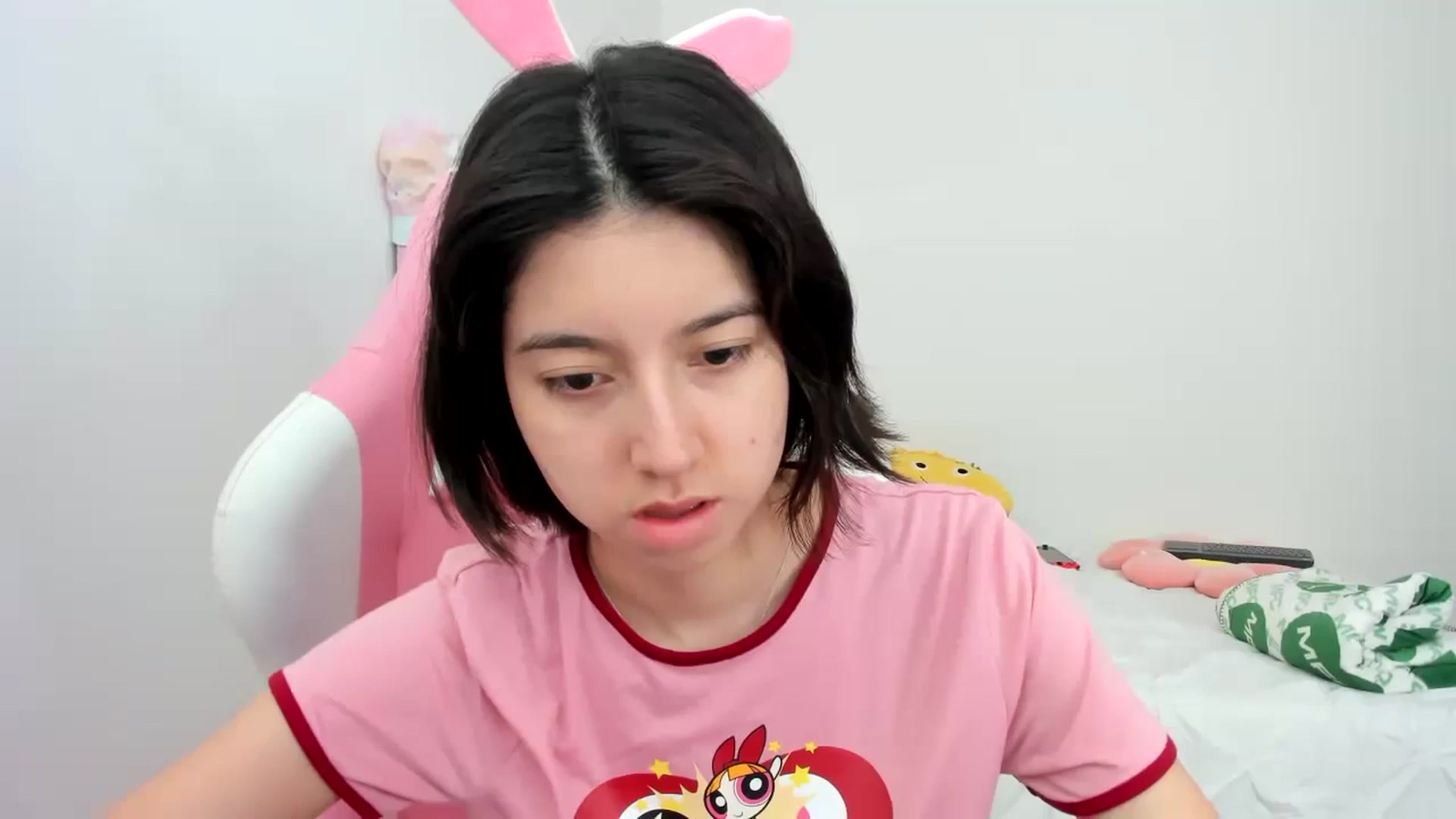 Gallery image thumbnail from Cherrycute666's myfreecams stream on, 11/27/2023, 21:30 image 12 of 20