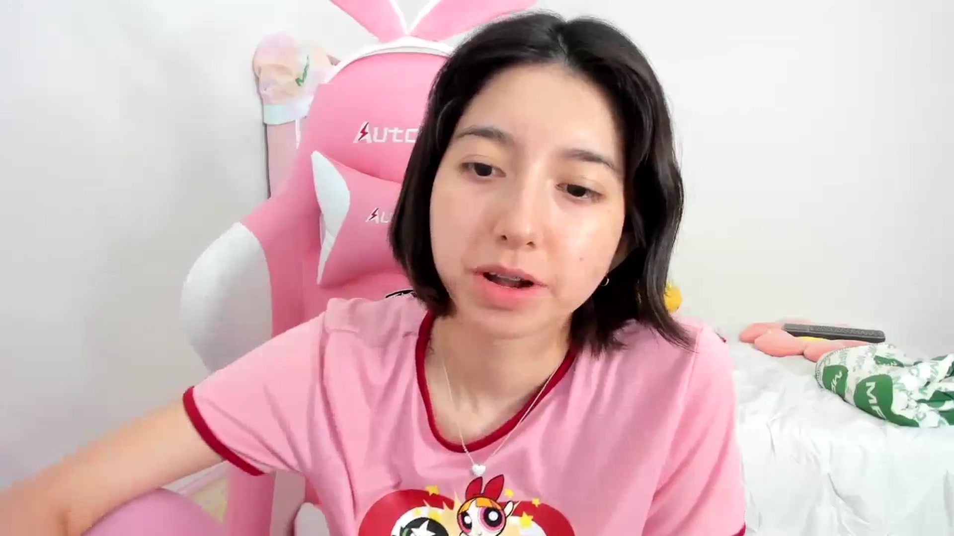Gallery image thumbnail from Cherrycute666's myfreecams stream on, 11/28/2023, 24:16 image 8 of 20