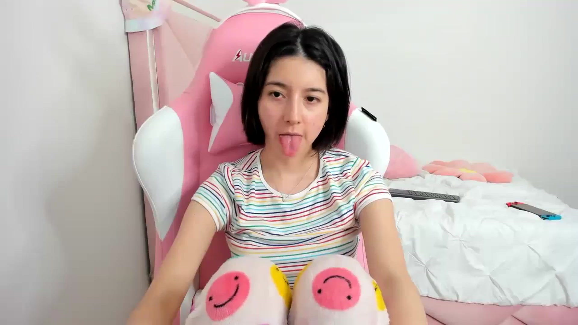 Gallery image thumbnail from Cherrycute666's myfreecams stream on, 11/28/2023, 23:21 image 20 of 20