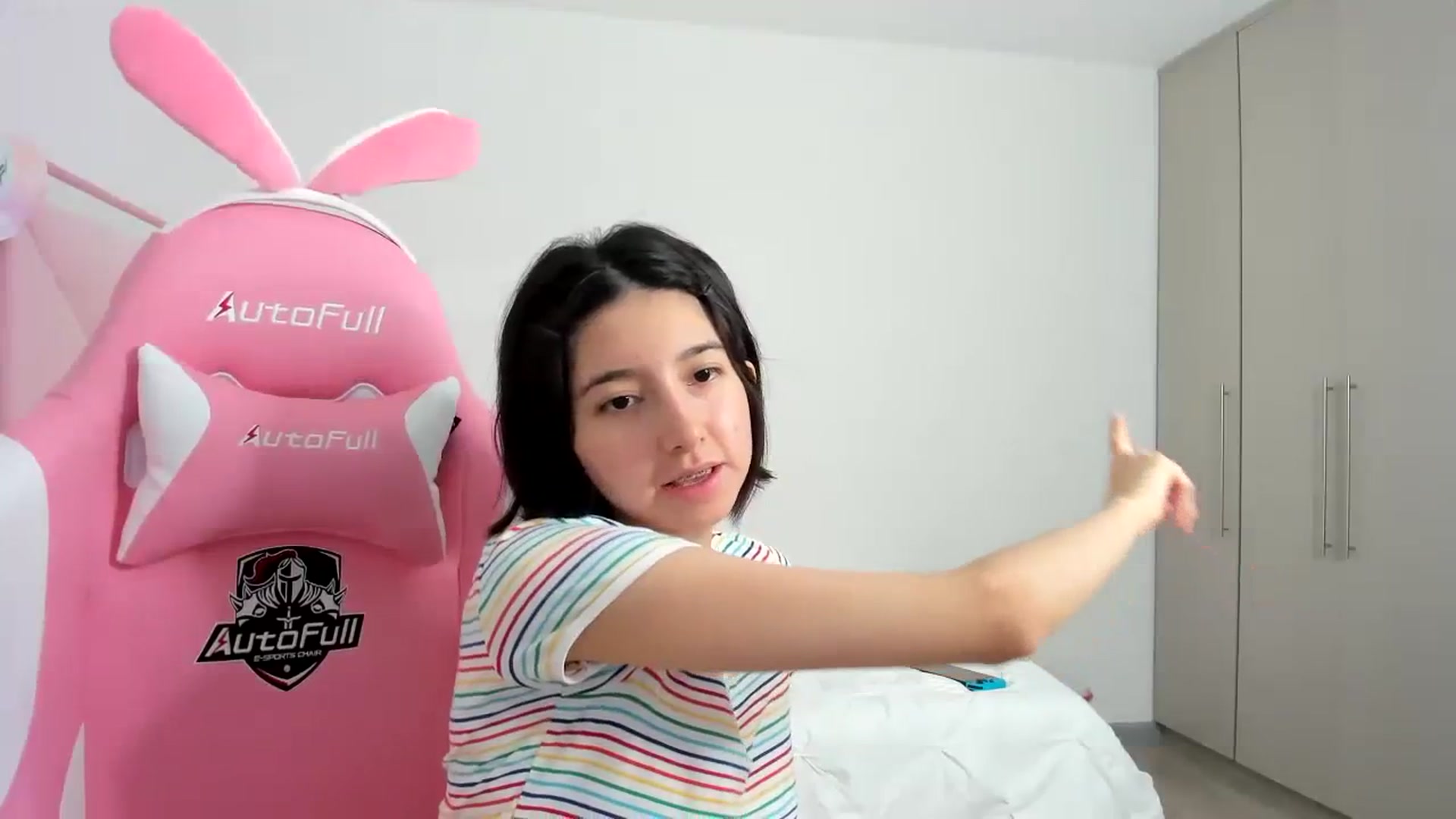 Gallery image thumbnail from Cherrycute666's myfreecams stream on, 11/28/2023, 23:21 image 12 of 20