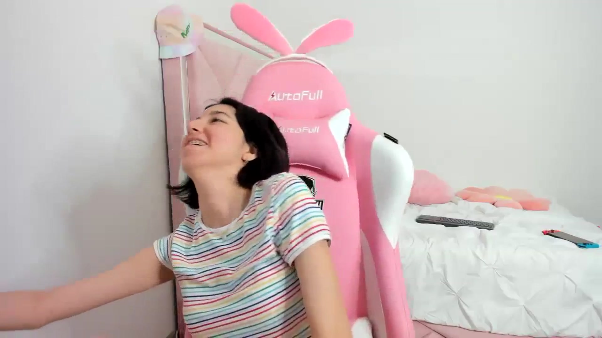Gallery image thumbnail from Cherrycute666's myfreecams stream on, 11/29/2023, 24:53 image 13 of 20