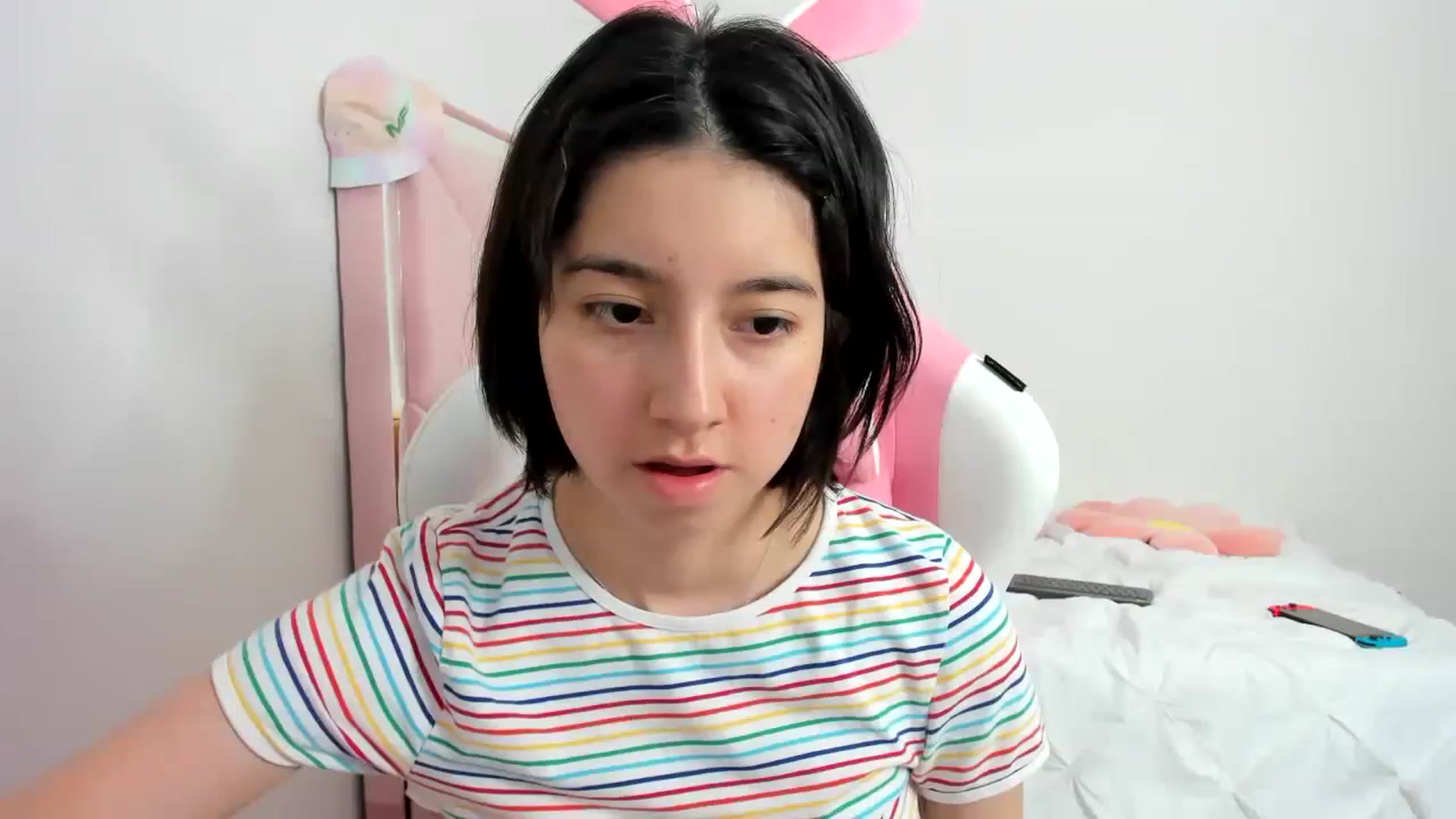 Gallery image thumbnail from Cherrycute666's myfreecams stream on, 11/29/2023, 24:53 image 1 of 20