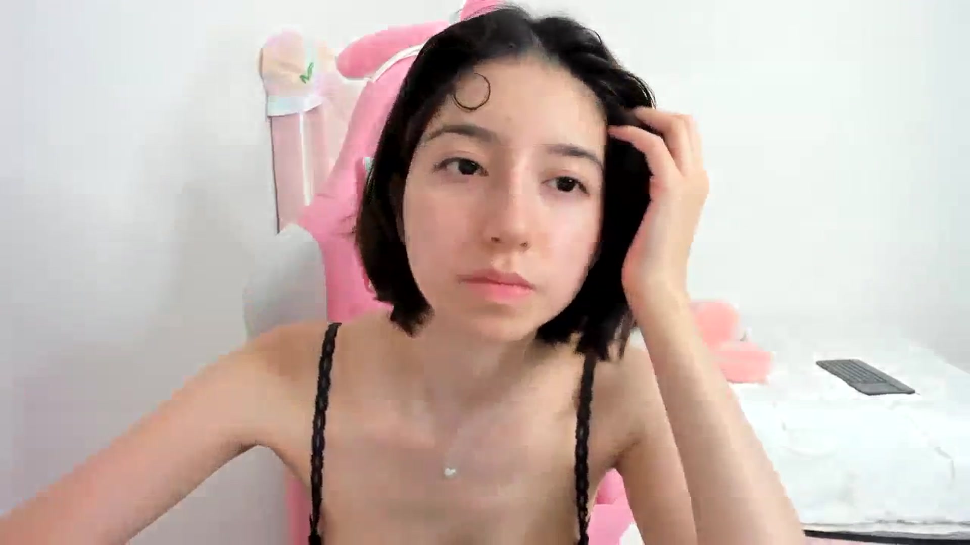 Gallery image thumbnail from Cherrycute666's myfreecams stream on, 11/30/2023, 09:38 image 14 of 20