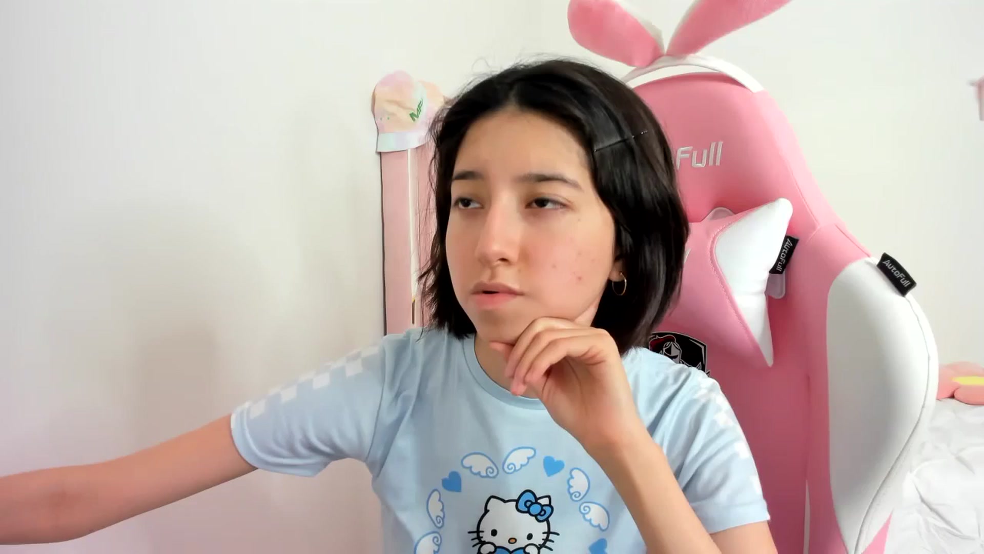 Gallery image thumbnail from Cherrycute666's myfreecams stream on, 12/01/2023, 09:33 image 5 of 20
