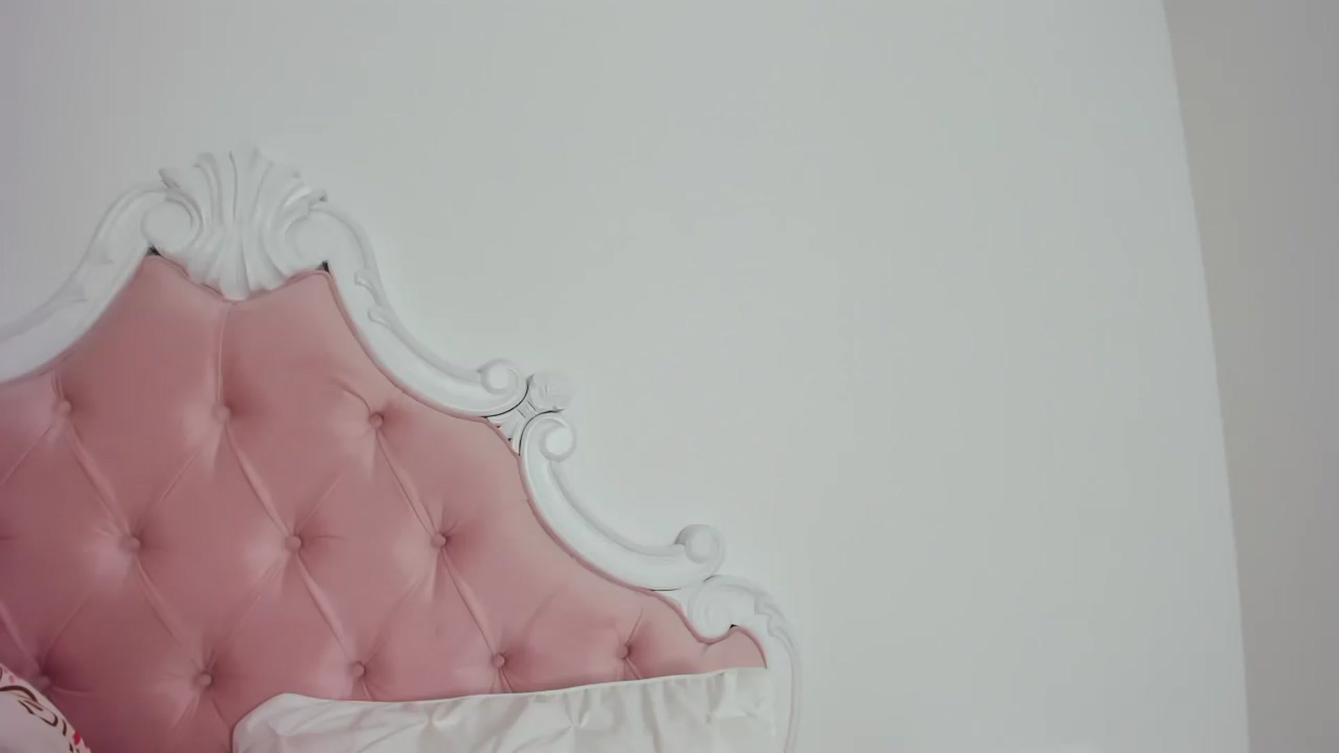 Gallery image thumbnail from Cherrycute666's myfreecams stream on, 12/02/2023, 08:53 image 14 of 20