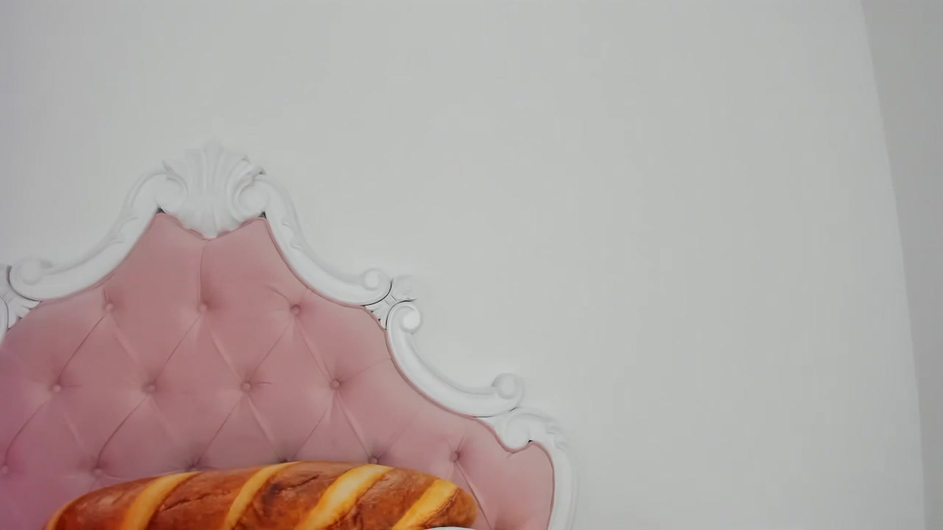 Gallery image thumbnail from Cherrycute666's myfreecams stream on, 12/02/2023, 13:35 image 17 of 20