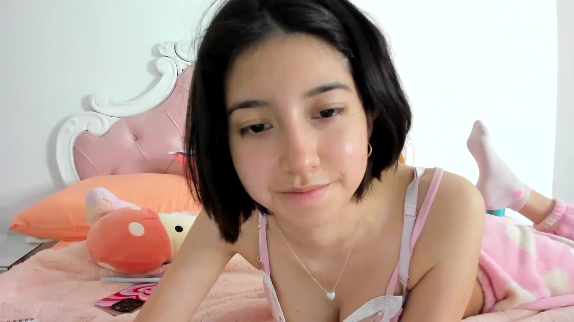 Gallery image thumbnail from Cherrycute666's myfreecams stream on, 12/03/2023, 02:15 image 3 of 20