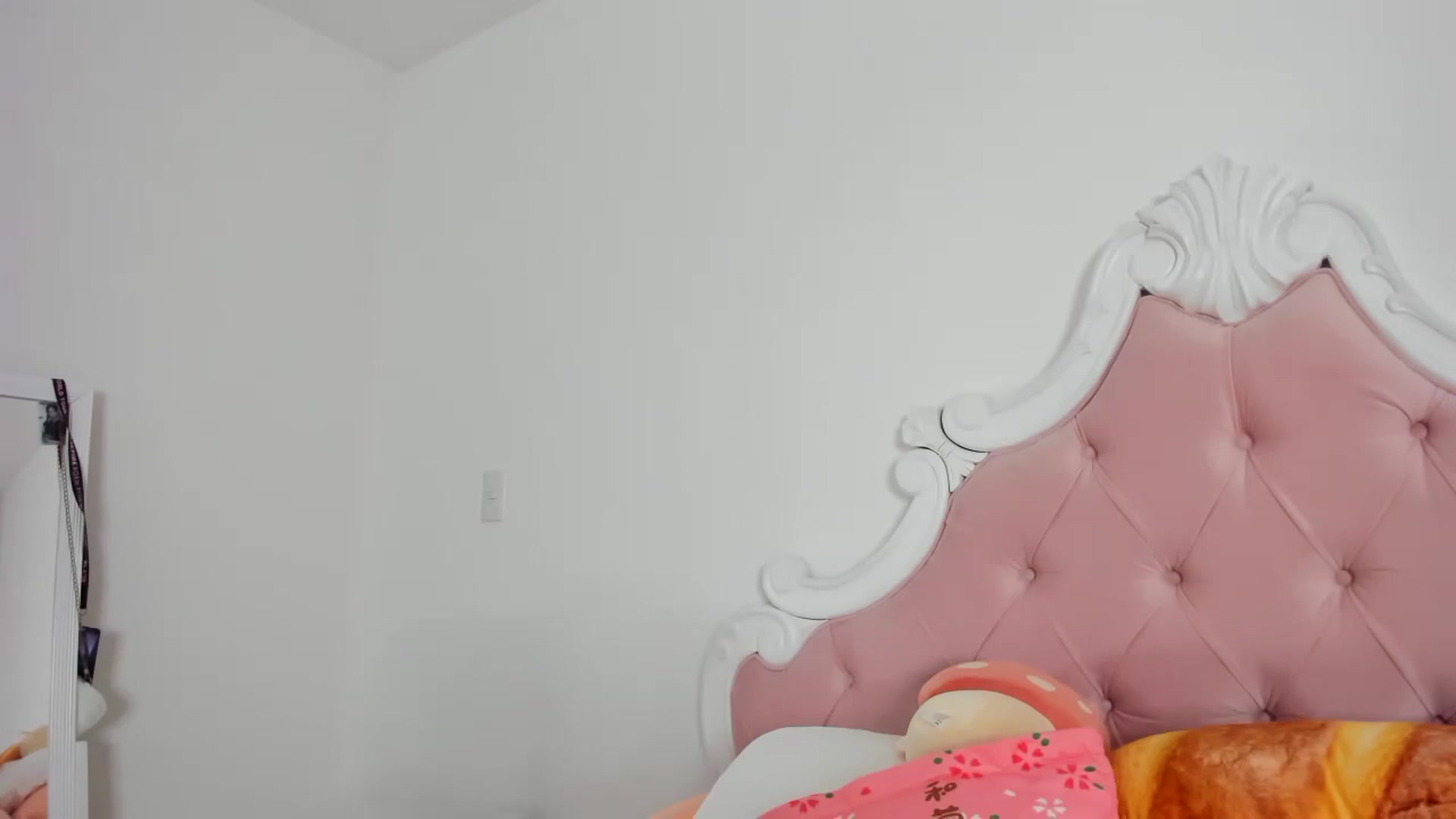 Gallery image thumbnail from Cherrycute666's myfreecams stream on, 12/04/2023, 06:24 image 17 of 20