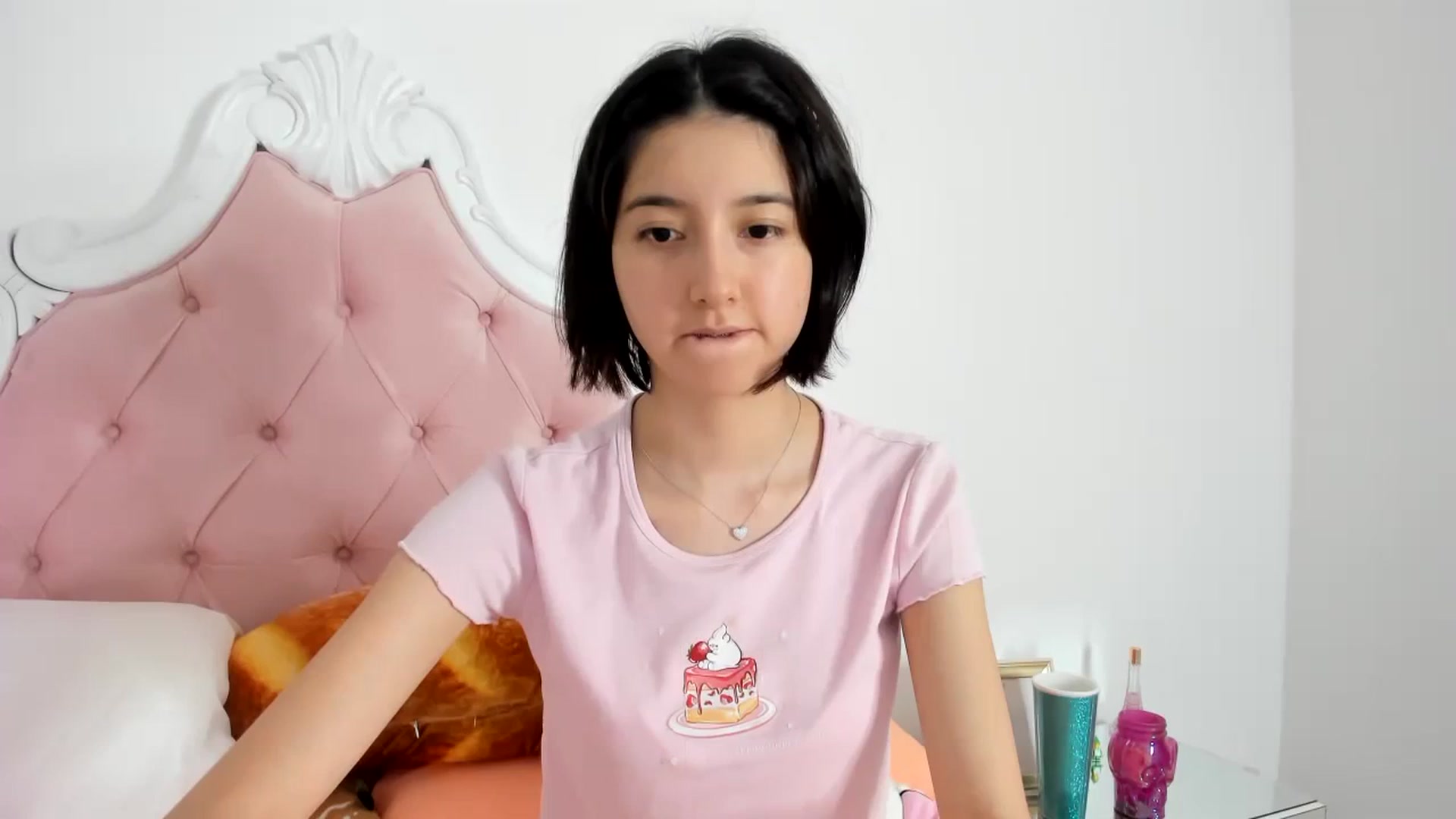 Gallery image thumbnail from Cherrycute666's myfreecams stream on, 12/05/2023, 01:52 image 15 of 20